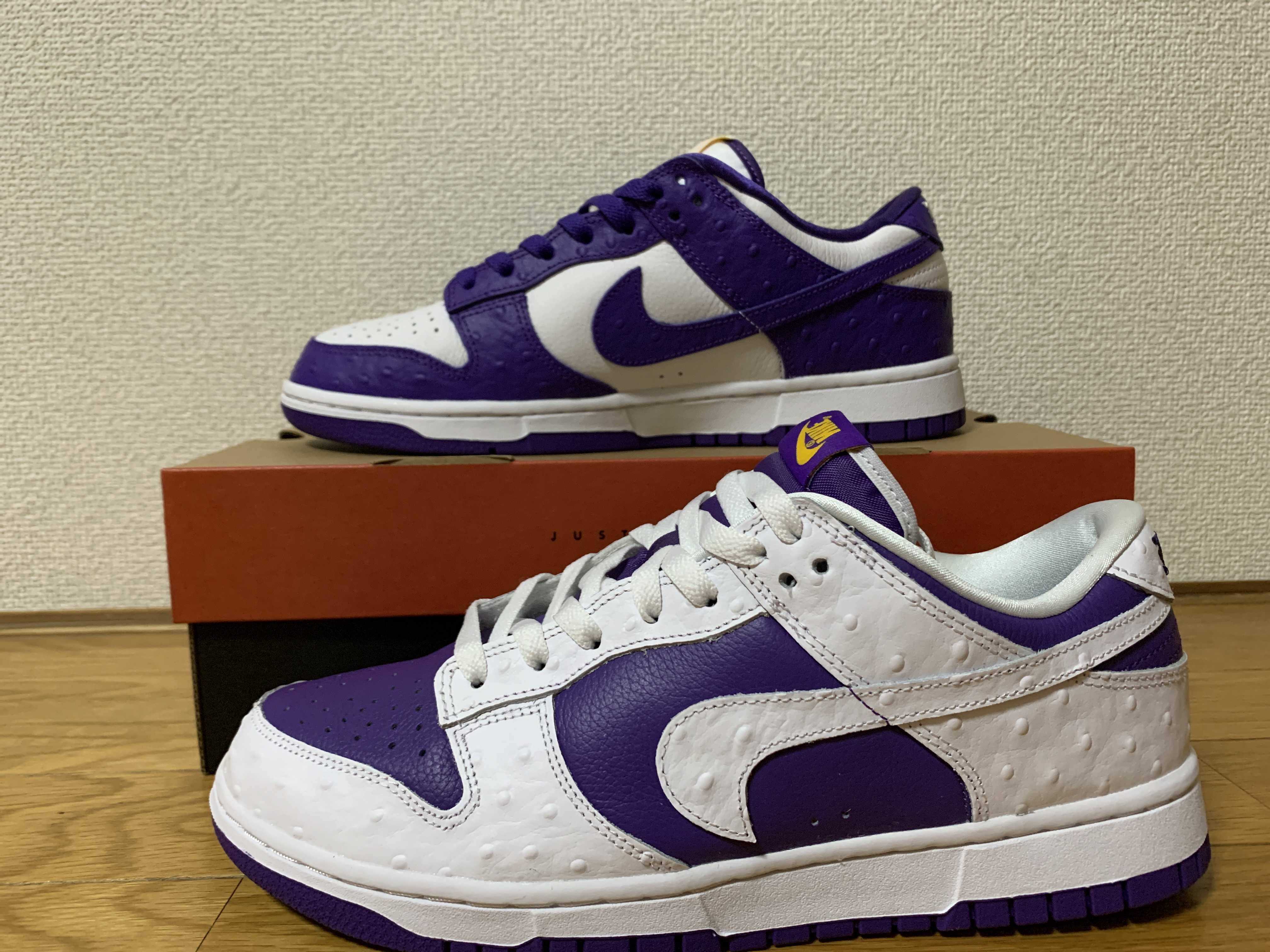 Nike Women's Dunk Low "Made You Look"