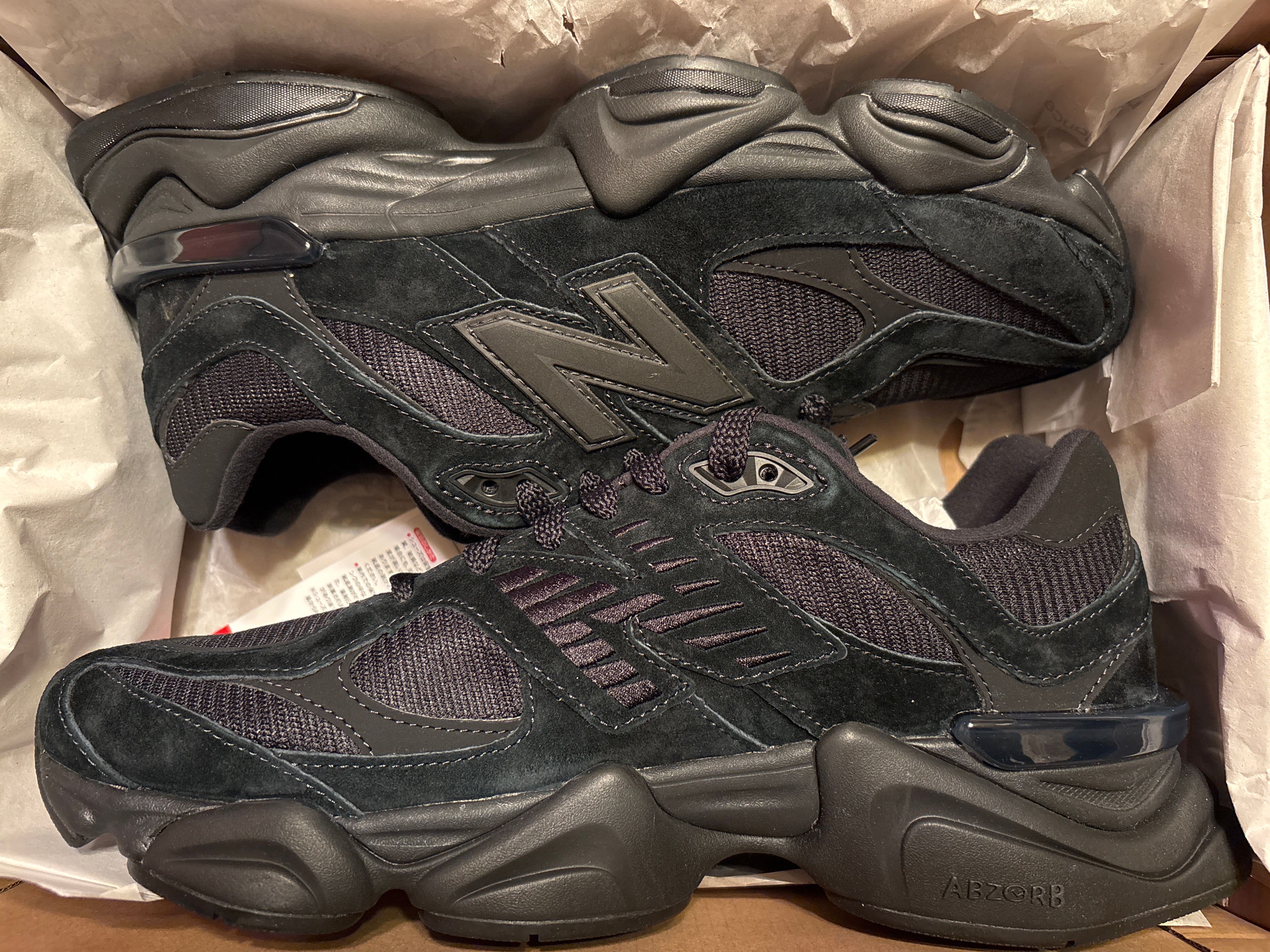 New Balance 9060 "Triple Black"