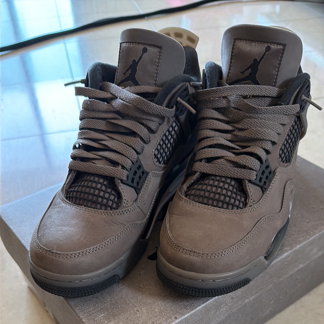 Nike Air Jordan 4 Retro "Cave Stone"