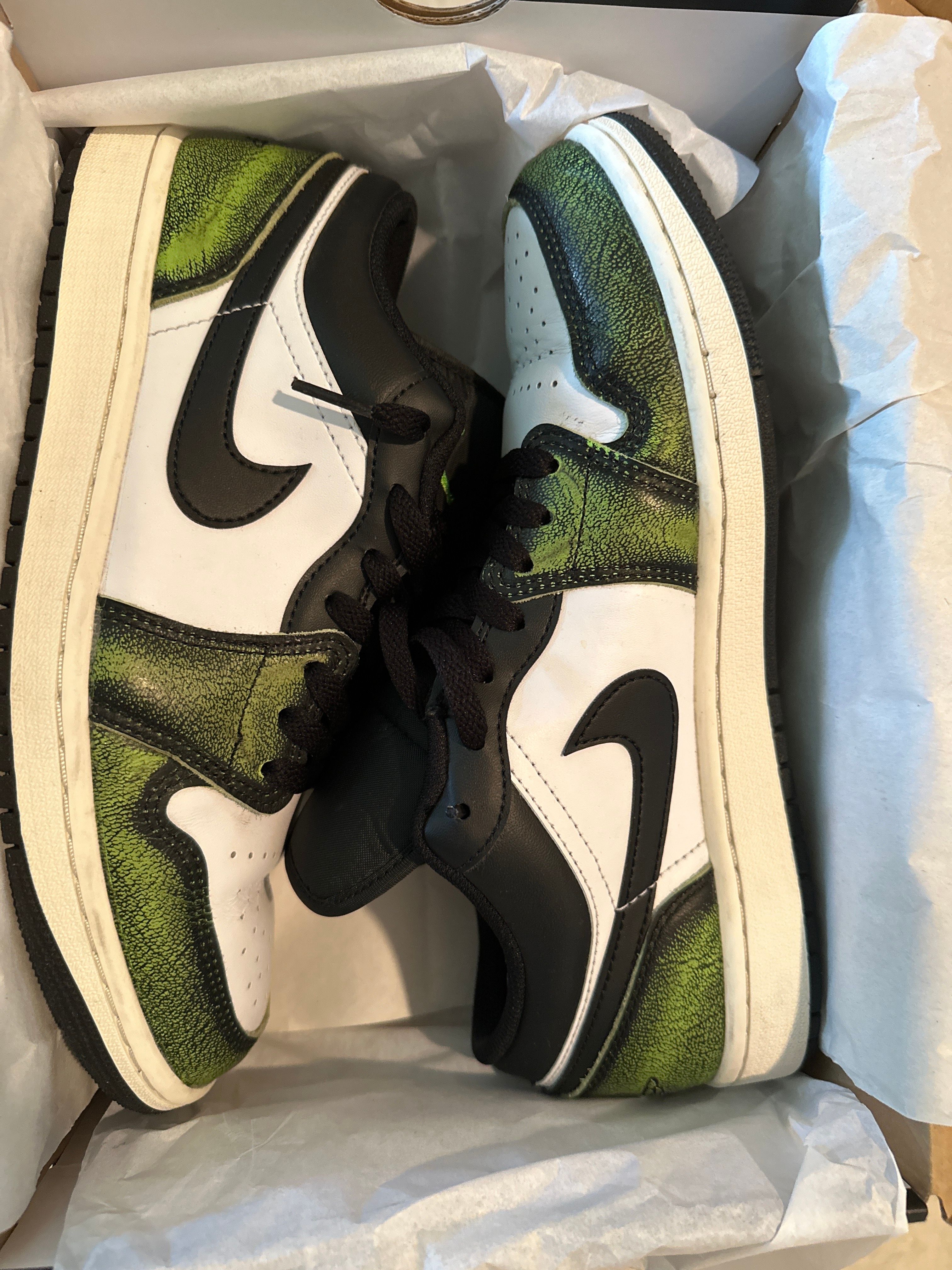 Nike Air Jordan 1 Low "Wear Away"