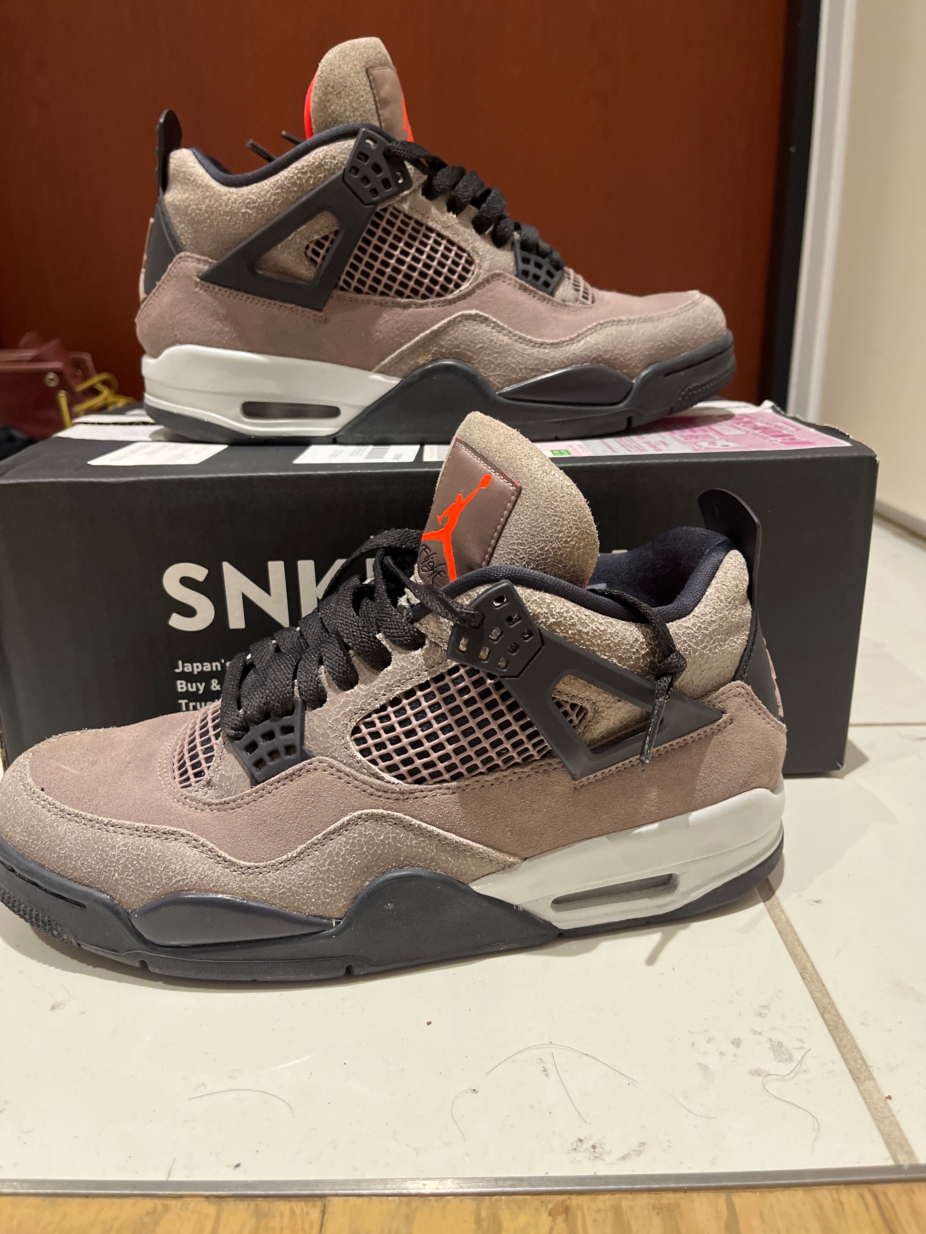 Nike Air Jordan 4 "Taupe Haze"   