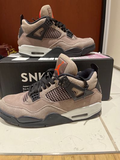 Nike Air Jordan 4 "Taupe Haze"