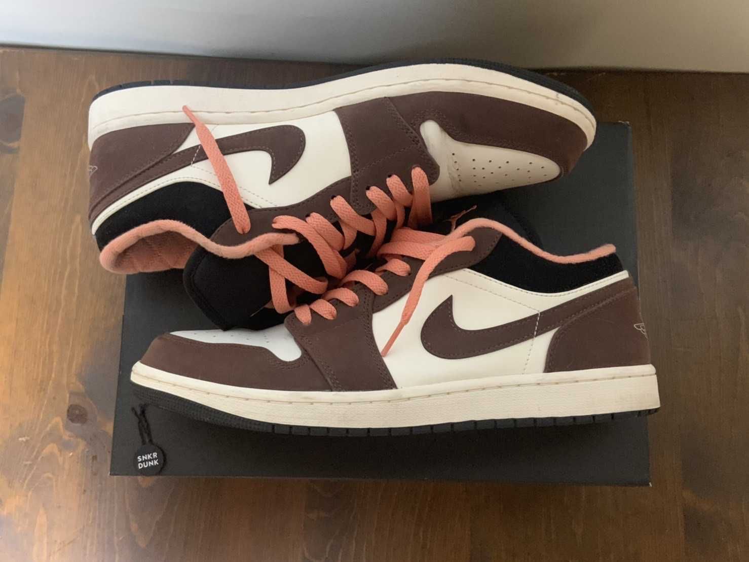 Nike Air Jordan 1 Low SE "Light Chocolate" / "Mocha Brown"
