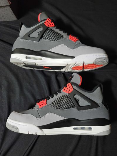Nike Air Jordan 4 Retro "Infrared 23"