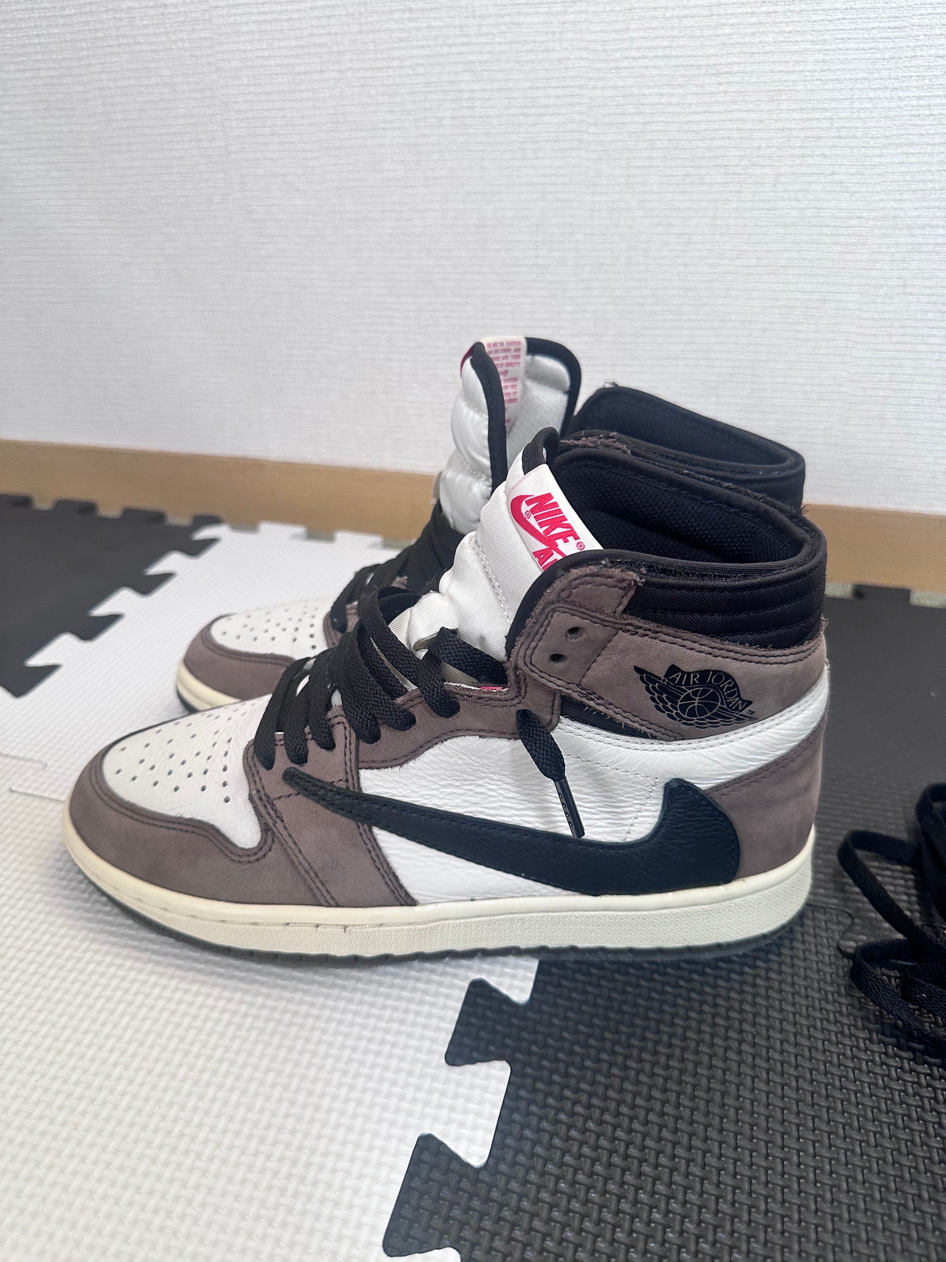 Travis Scott × Nike Air Jordan 1 Retro High OG TS SP "Sail/Dark Mocha"