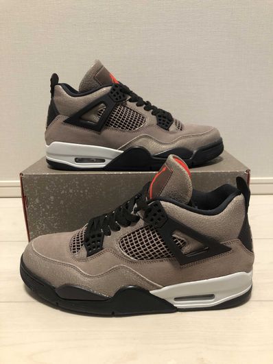 Nike Air Jordan 4 "Taupe Haze"