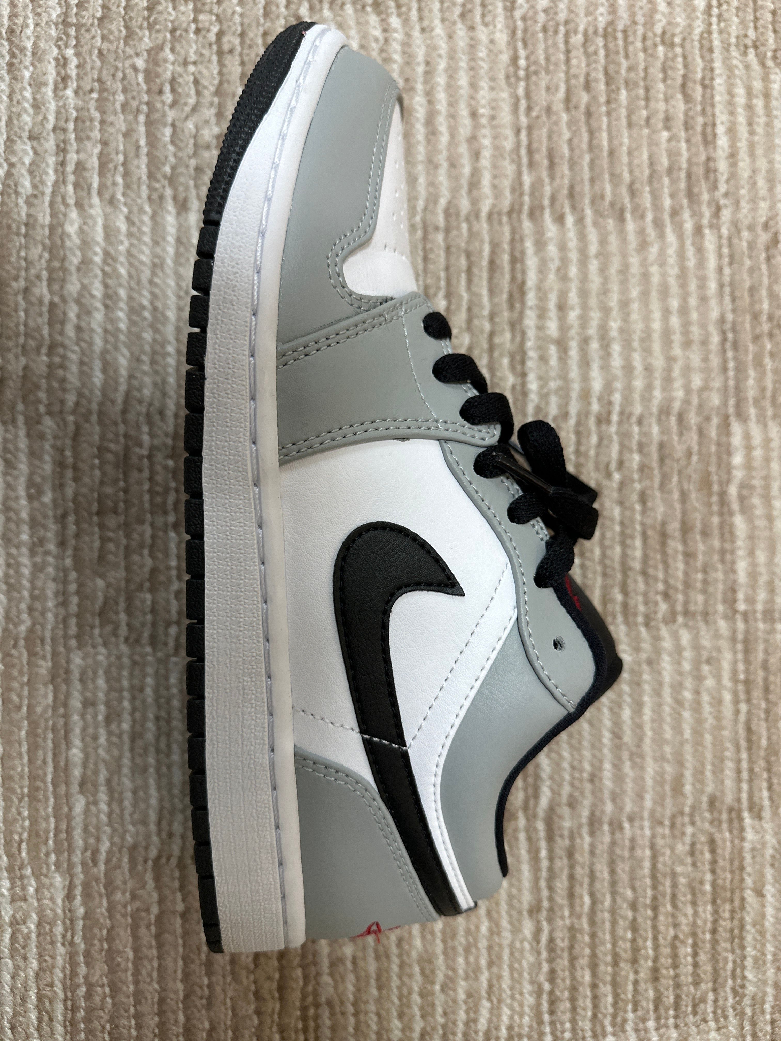 NIKE AIR JORDAN 1 LOW "LIGHT SMOKE GREY"