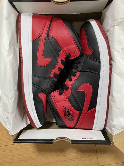 Nike Air Jordan 1 Mid "Bred"