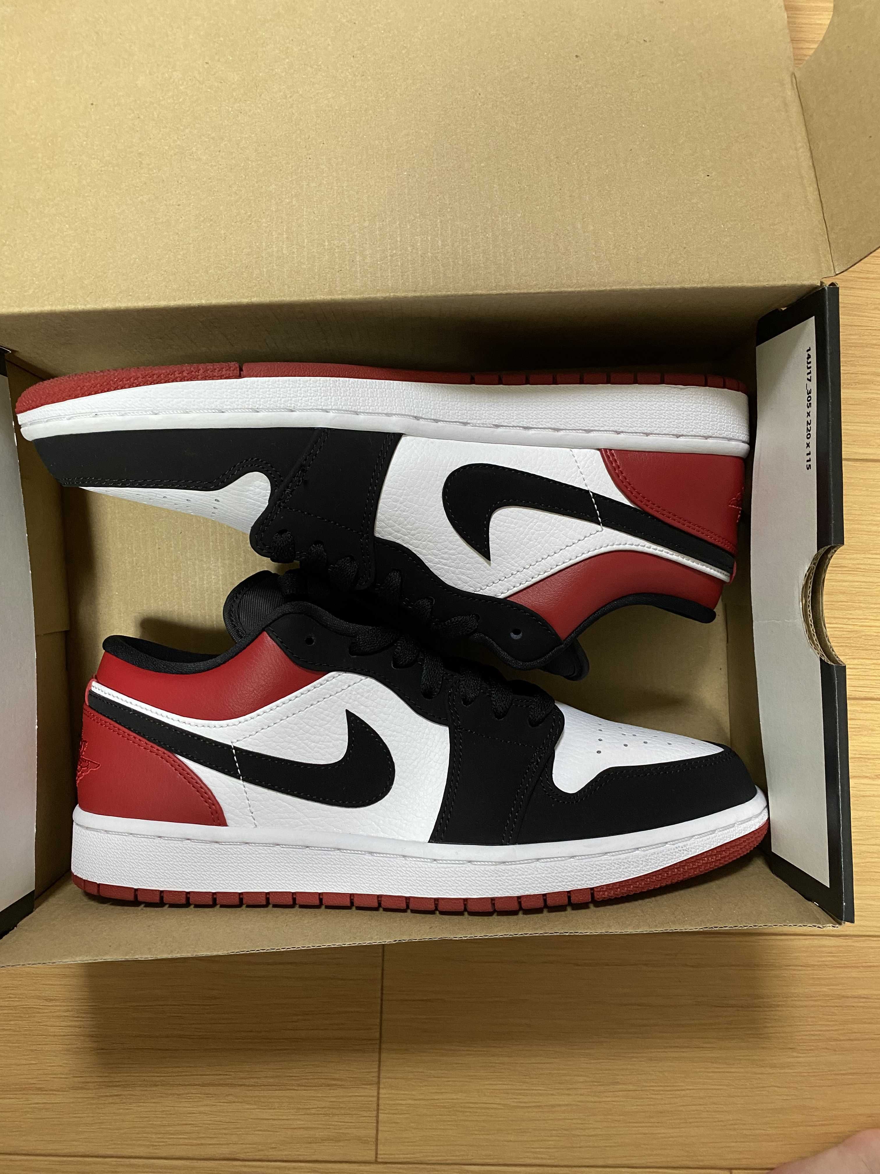 Nike Air Jordan 1 Low "Black Toe"