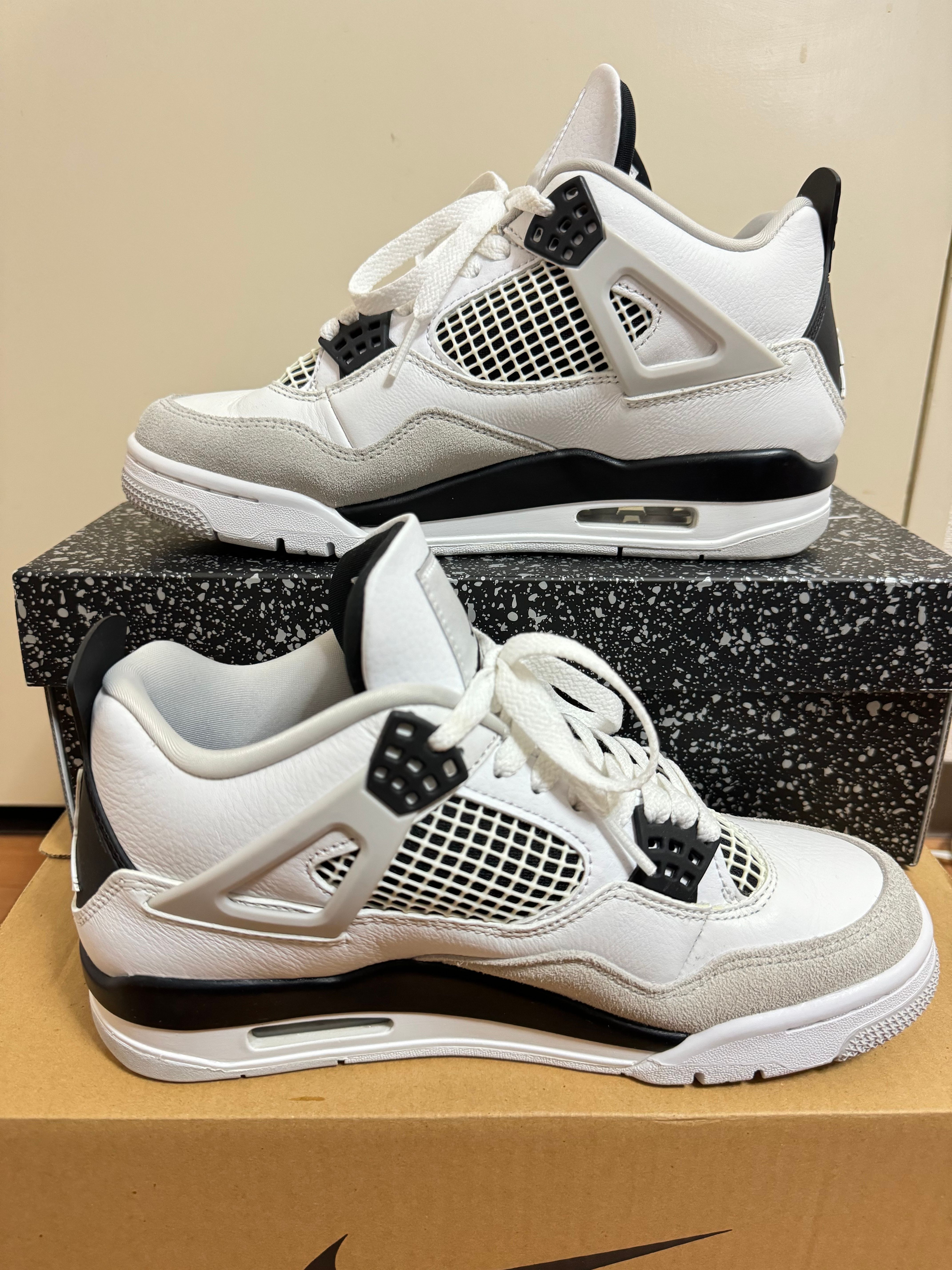 Nike Air Jordan 4 "Military Black"