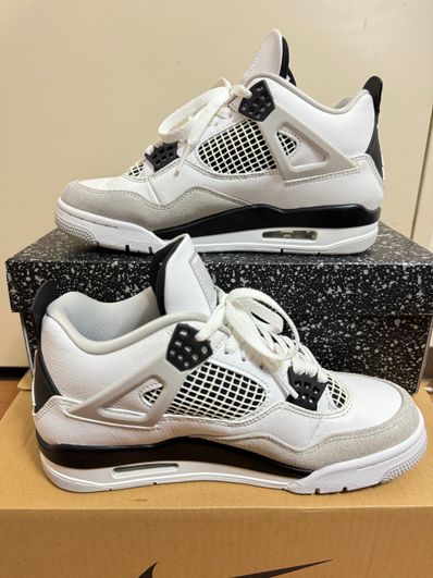 Nike Air Jordan 4 "Military Black"