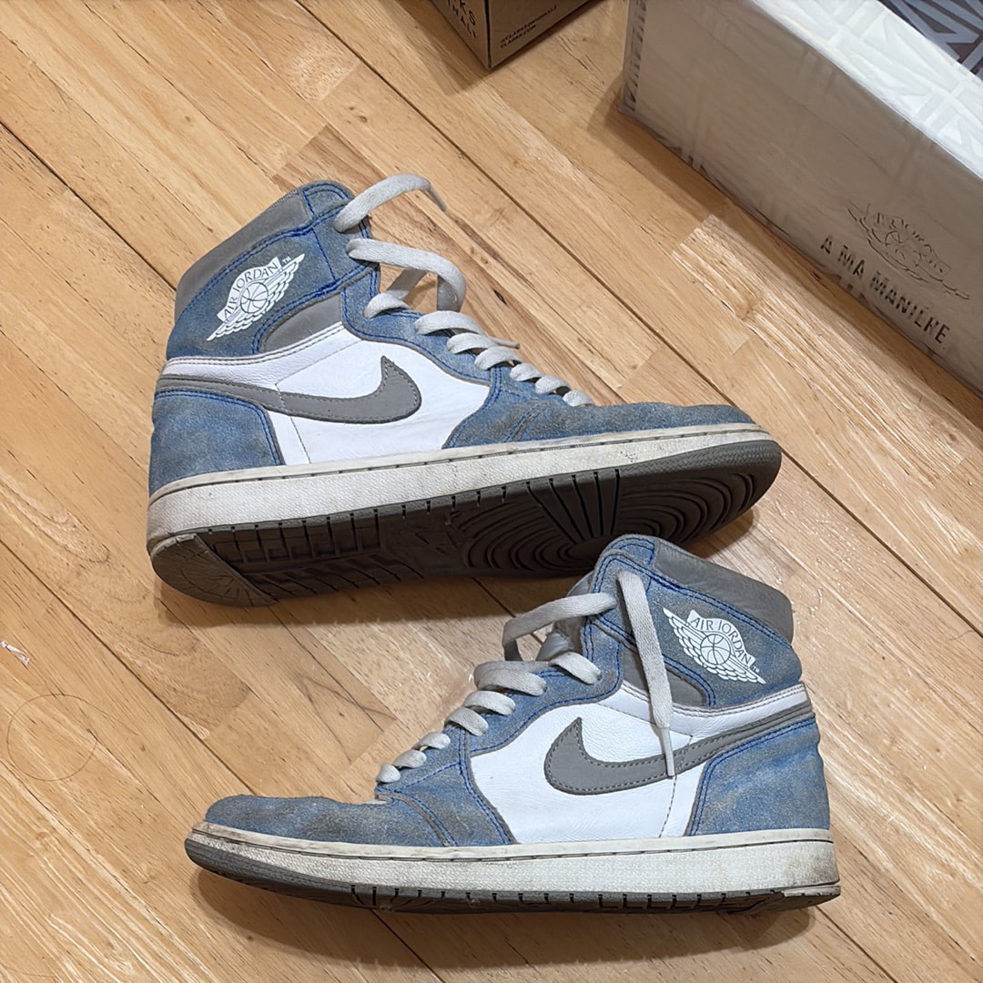 Nike Air Jordan 1 High OG "Hyper Royal"