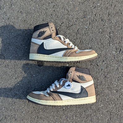 Travis Scott × Nike Air Jordan 1 Retro High OG TS SP "Sail/Dark Mocha"