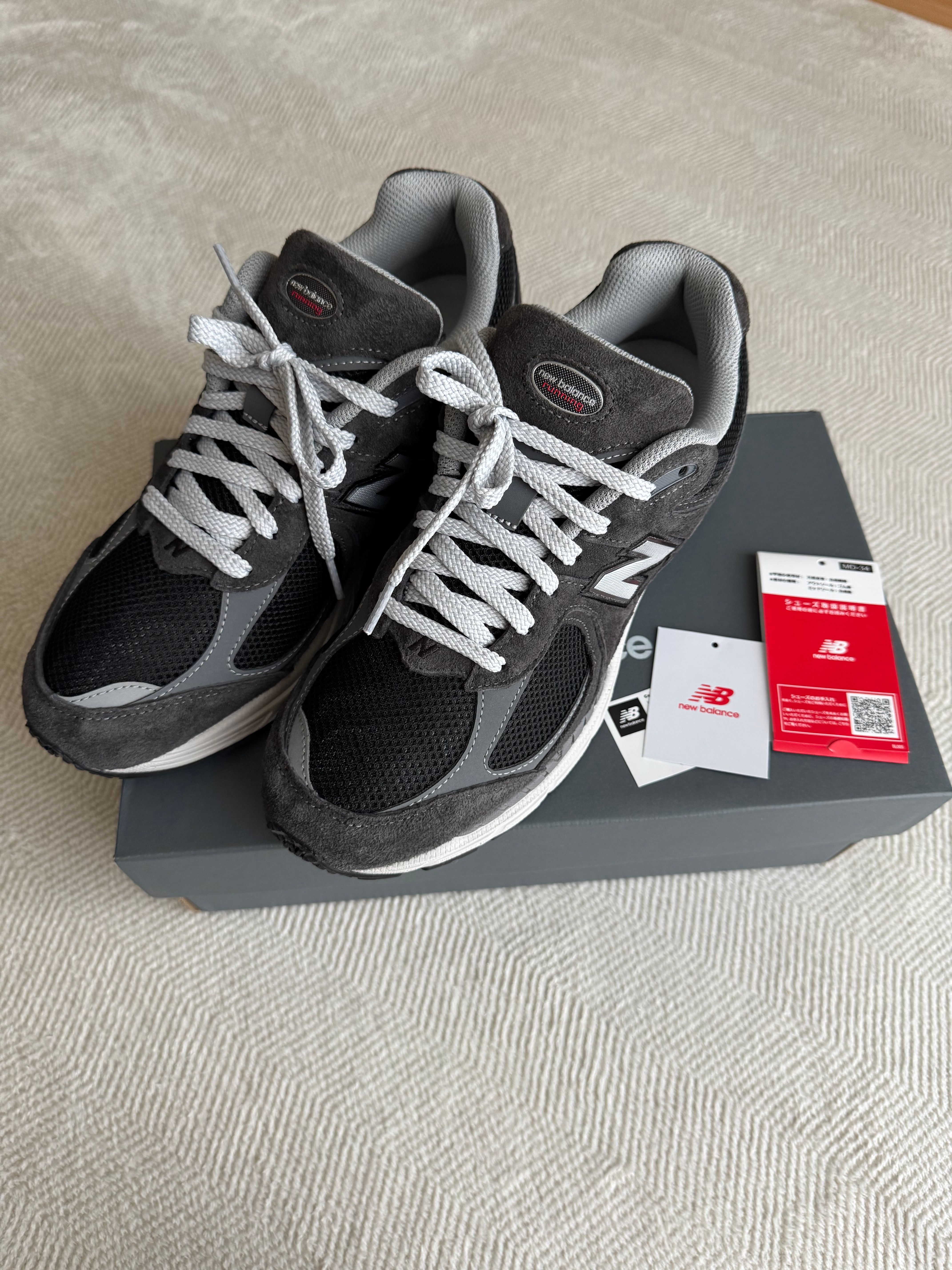 セール中 ニューバランス 2002R BK 27cm D BLACkused古着 セール】New Balance 2002R ブラックスニーカー（スニーカー