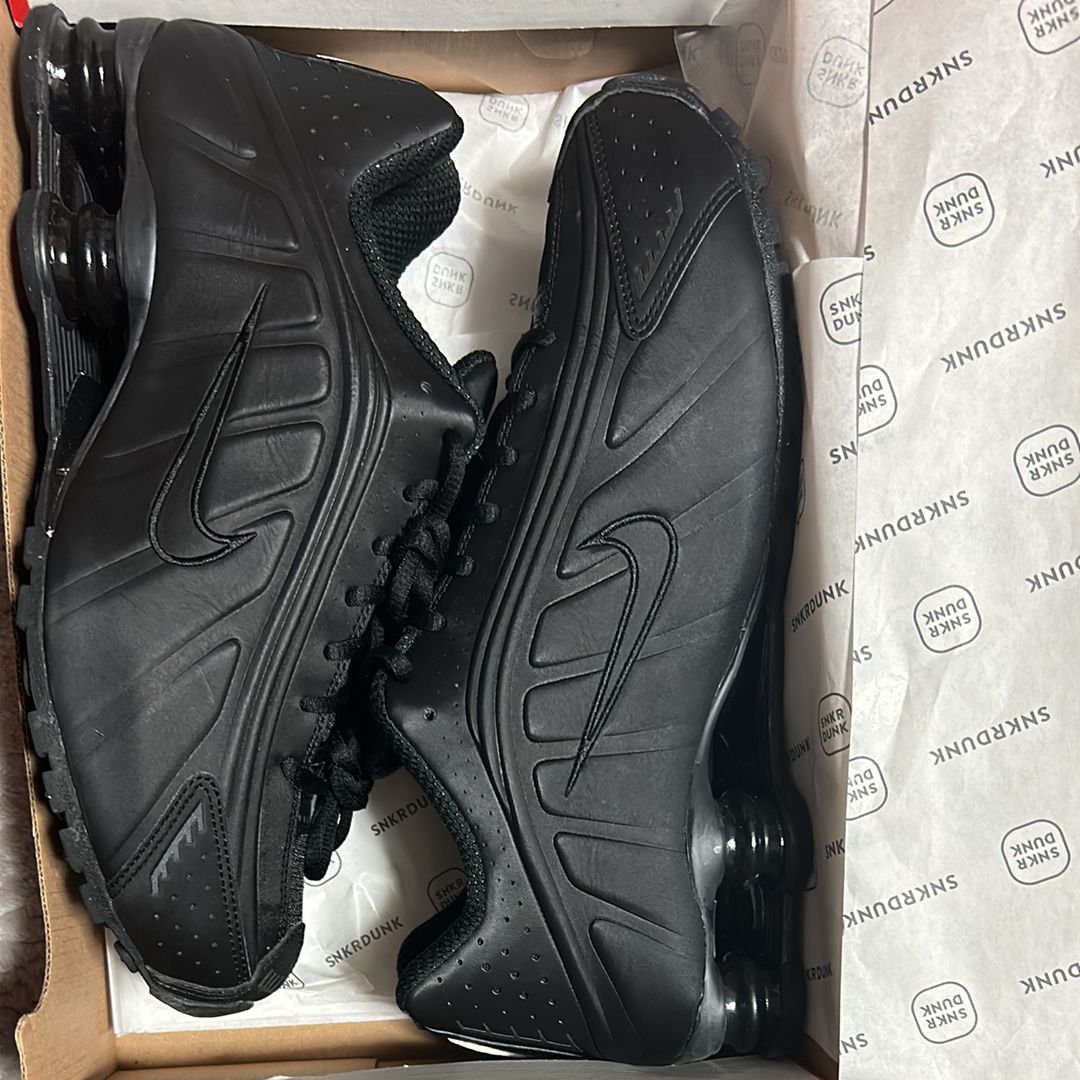 Nike Women's Shox R4 "Black"