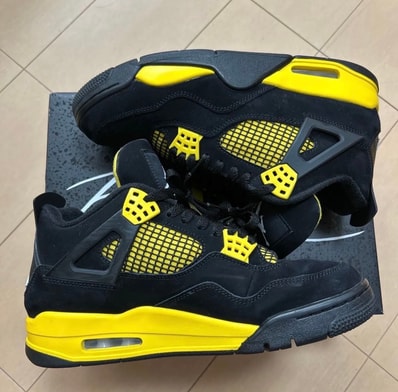 Nike Air Jordan 4 Retro "Thunder"(2023)