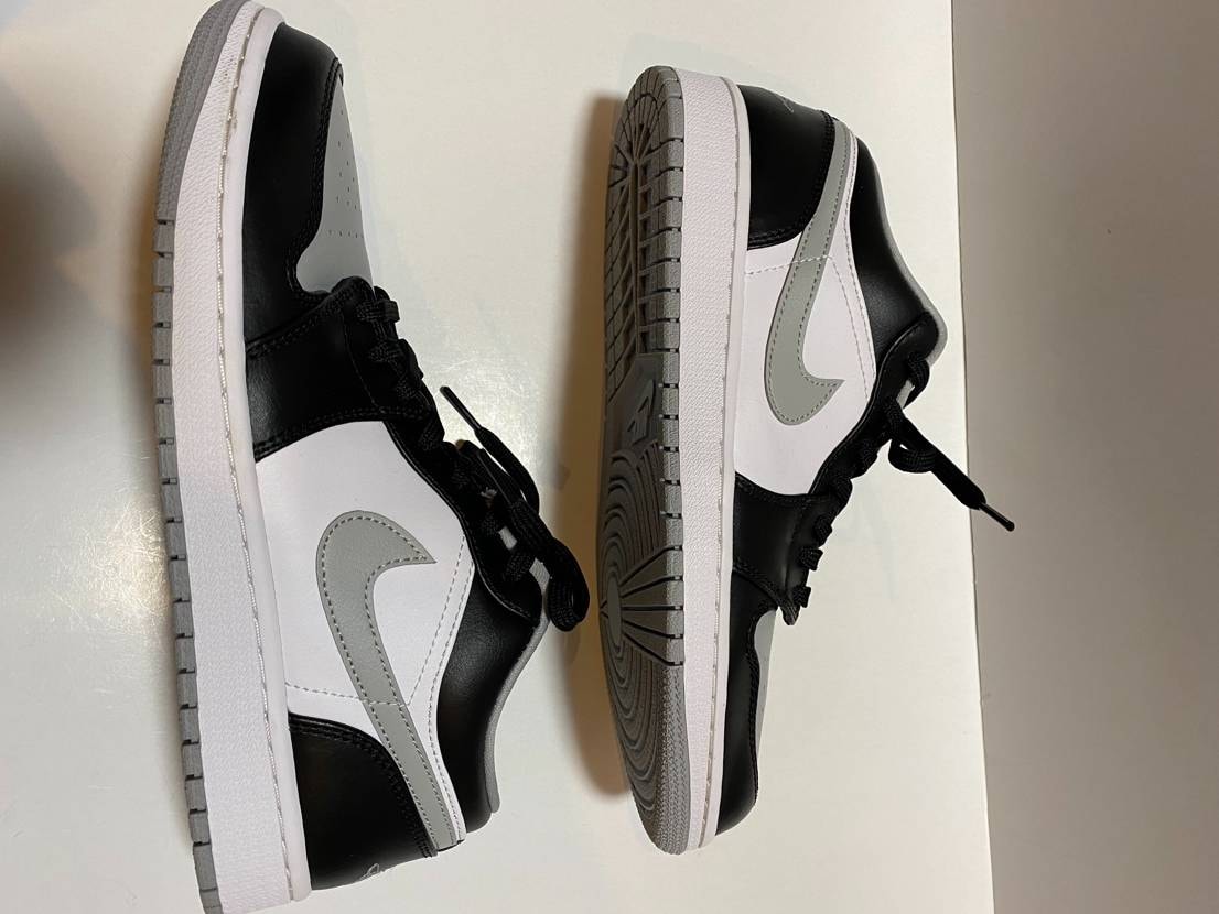 NIKE AIR JORDAN 1 LOW "BLACK/LIGHT SMOKE GREY"