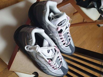 Nike Air Max 95 "Gunsmoke/Pink Foam"