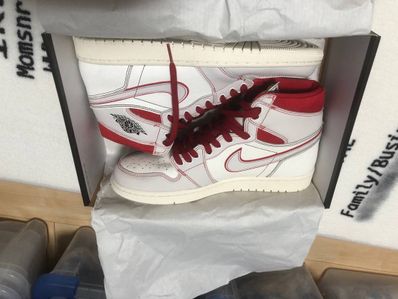 Nike Air Jordan 1 Retro High OG "Sail/University Red"