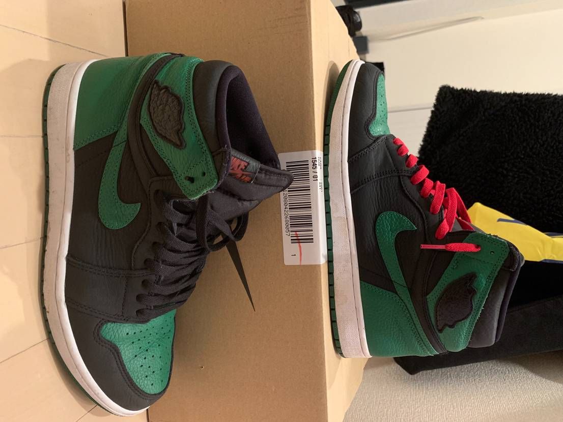 Nike Air Jordan 1 Retro High OG "Black/Pine Green" (2020)      