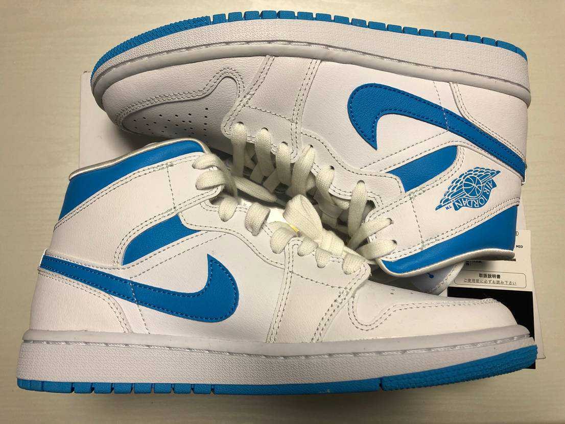 Nike Women's Air Jordan 1 Mid "UNC"