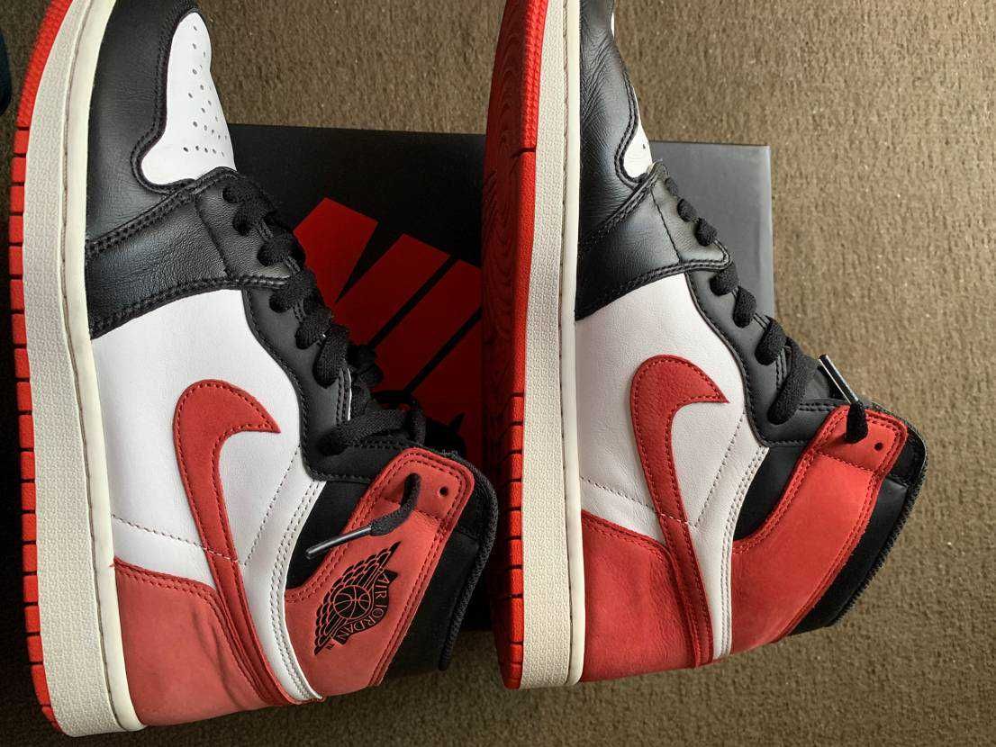NIKE AIR JORDAN 1 RETRO HIGH "TRACK RED"