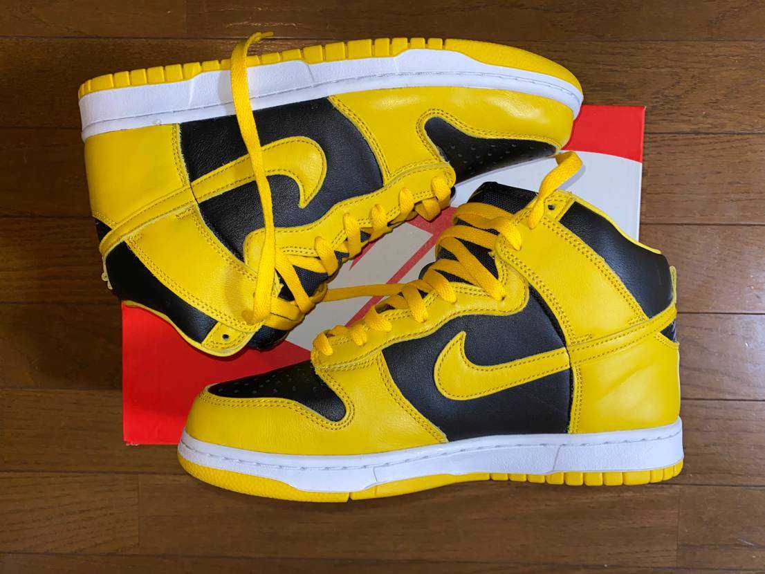 Nike Dunk High "Black/Varsity Maize"