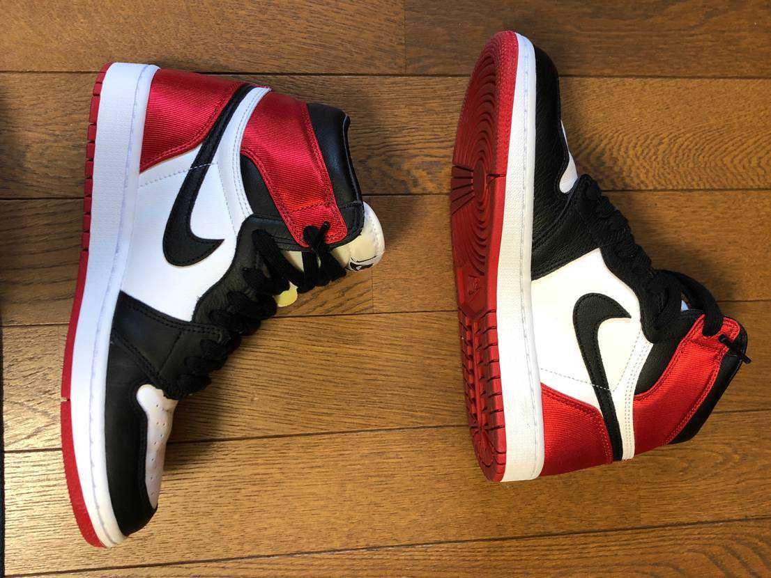 Nike Women's Air Jordan 1 Retro High "Satin Black Toe"