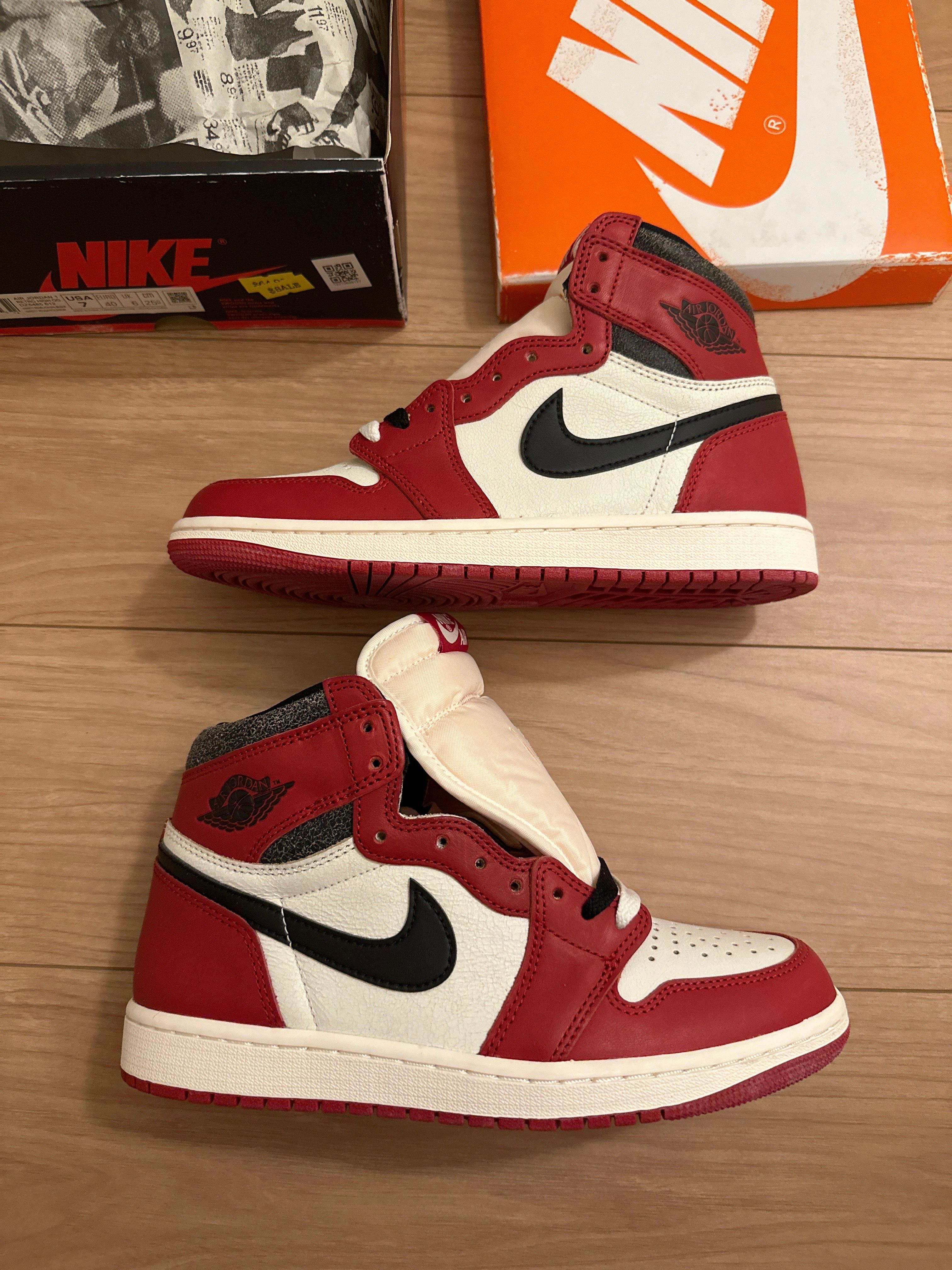Nike Air Jordan 1 High OG "Lost & Found/Chicago"