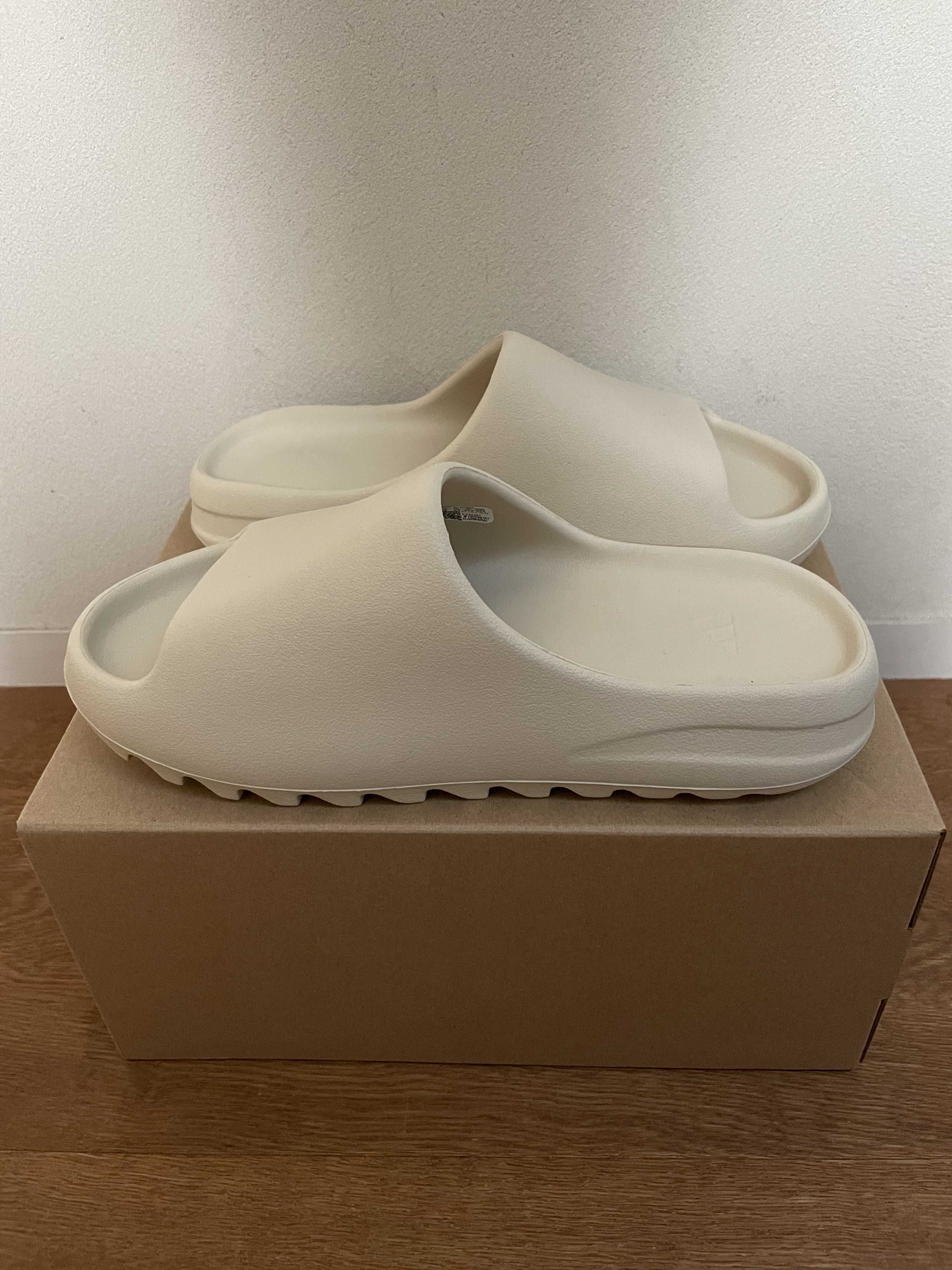 adidas YEEZY Slide "Bone" (FZ5897)