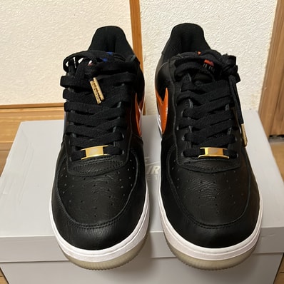 KITH × Nike Air Force 1 Low New York Knicks "Black/Brilliant Orange/Rush/Brilliant White"