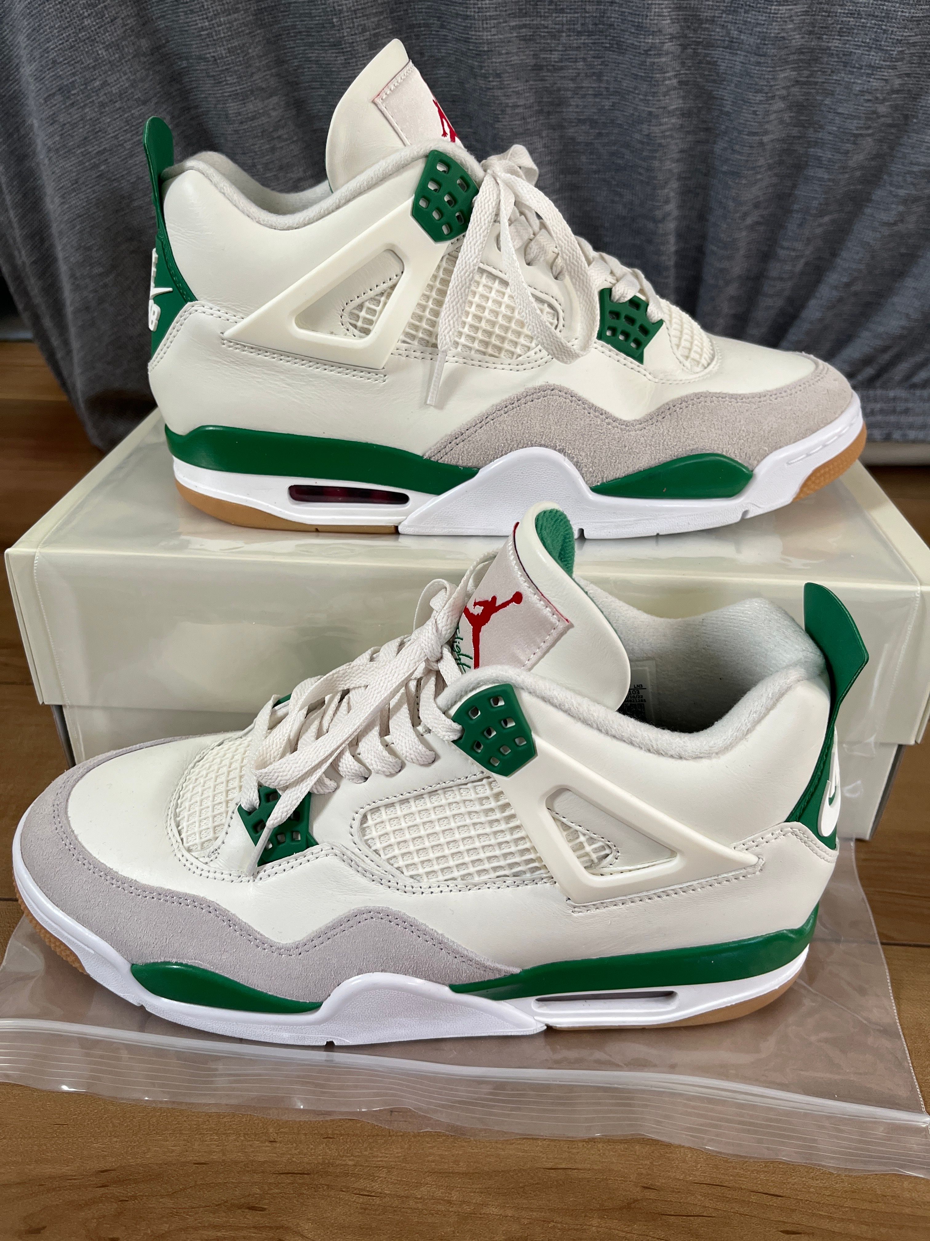 Nike SB × Air Jordan 4 Retro SP "Pine Green"