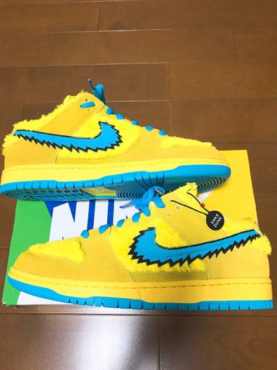 Grateful Dead × Nike SB Dunk Low "Yellow Bear"