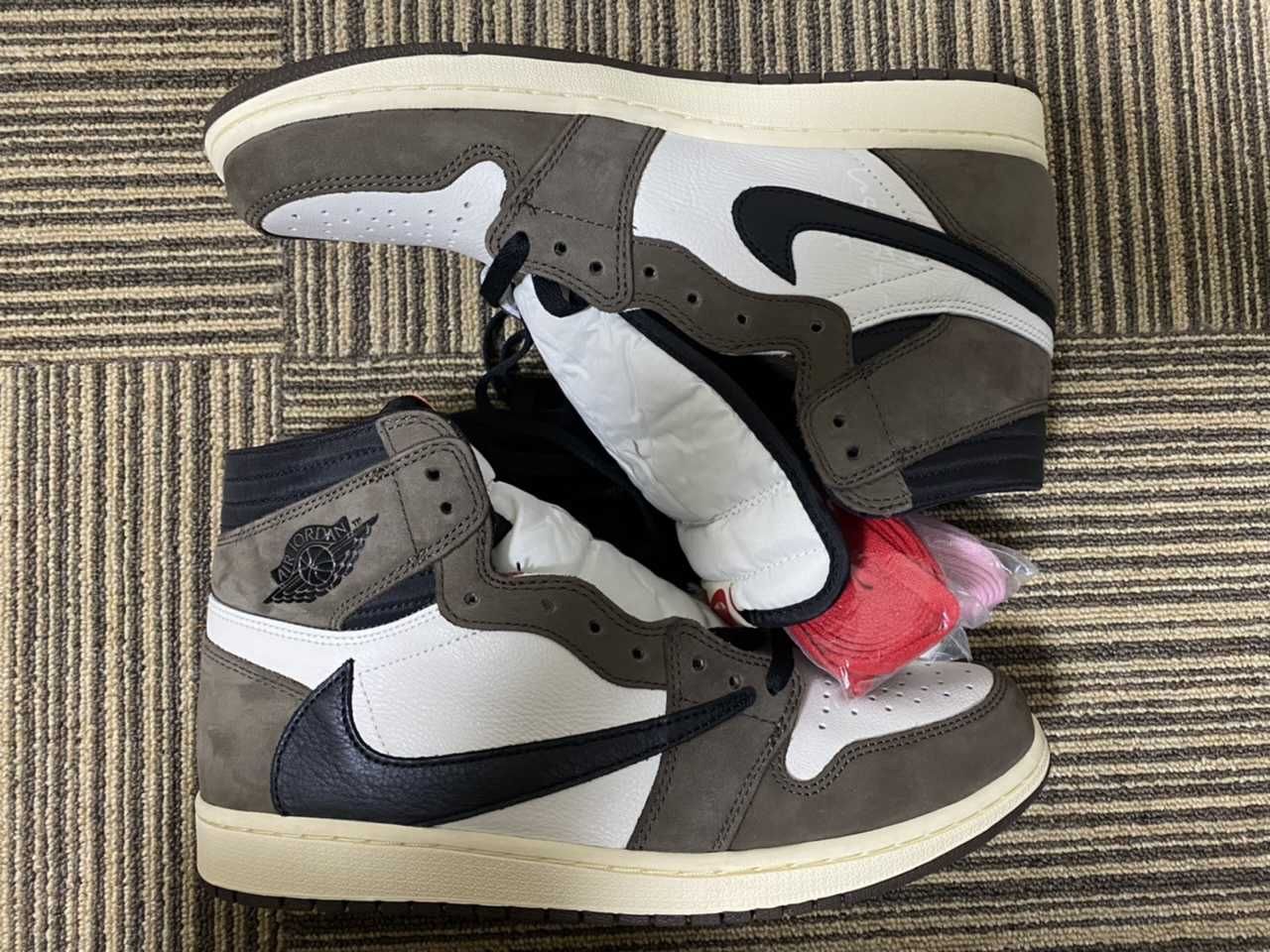 Travis Scott × Nike Air Jordan 1 Retro High OG TS SP "Sail/Dark Mocha"