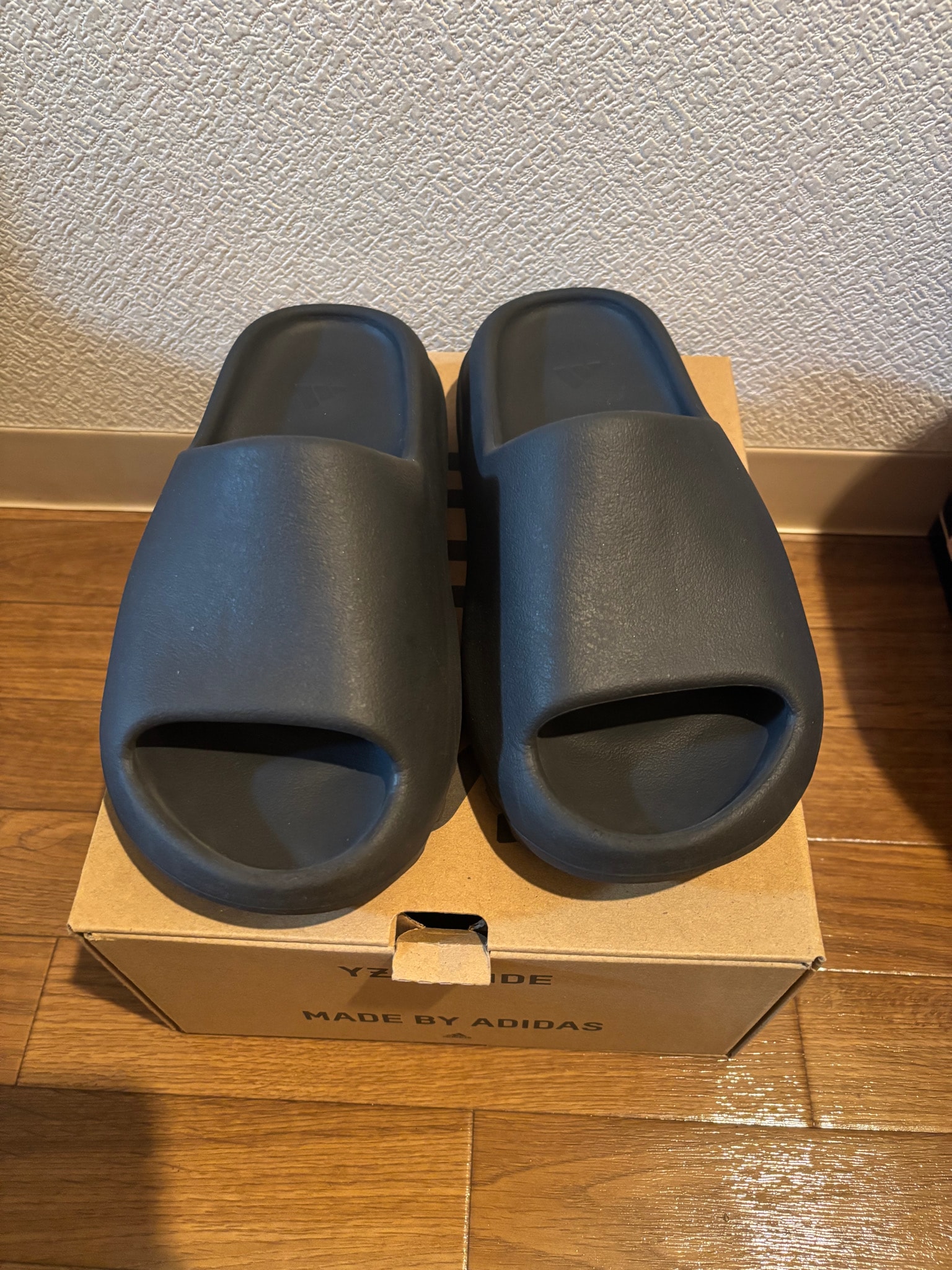 adidas YEEZY Slide "Onyx"