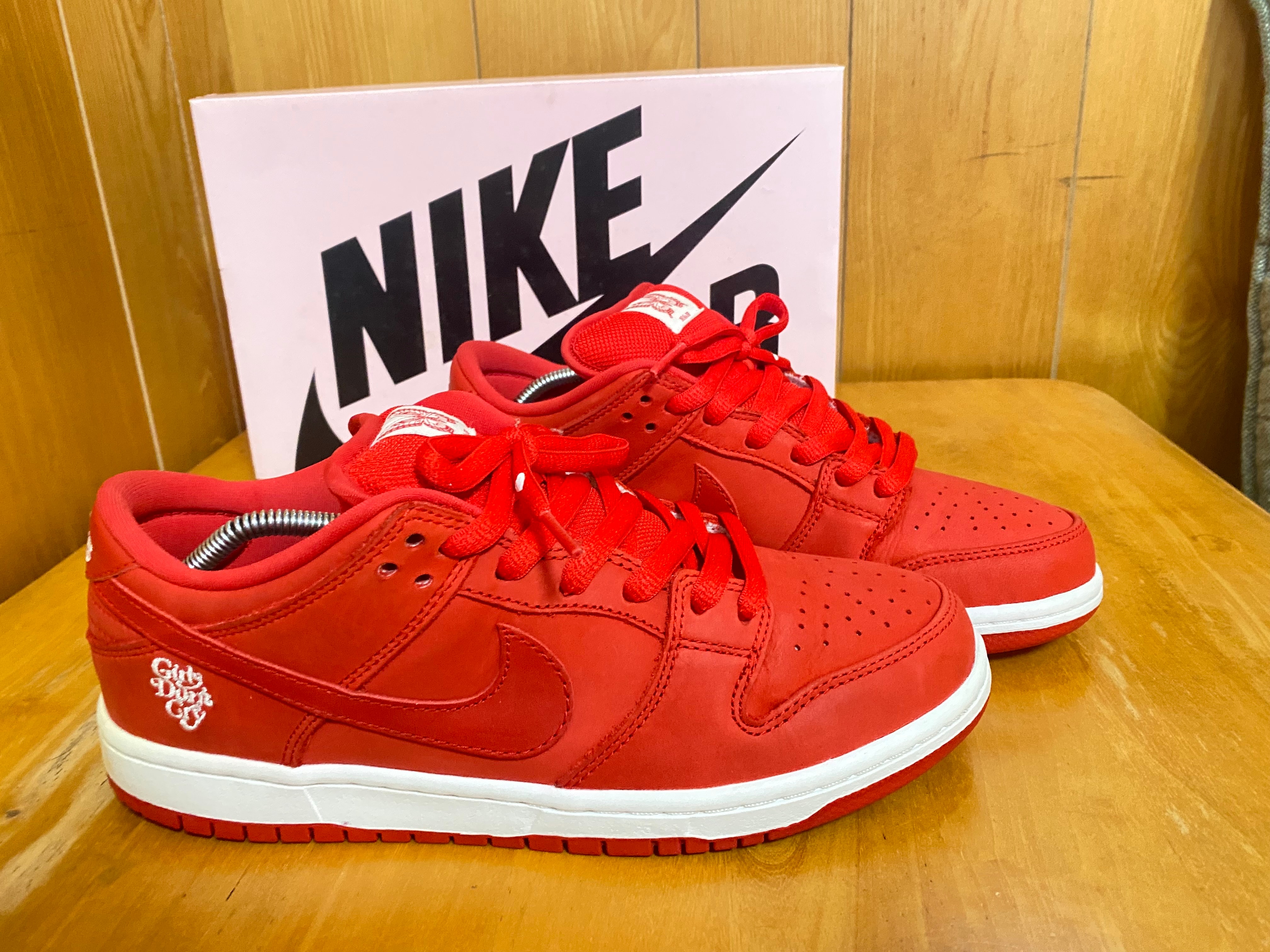 Girls Don't Cry × Nike SB Dunk Low Pro QS "Red" / VERDY
