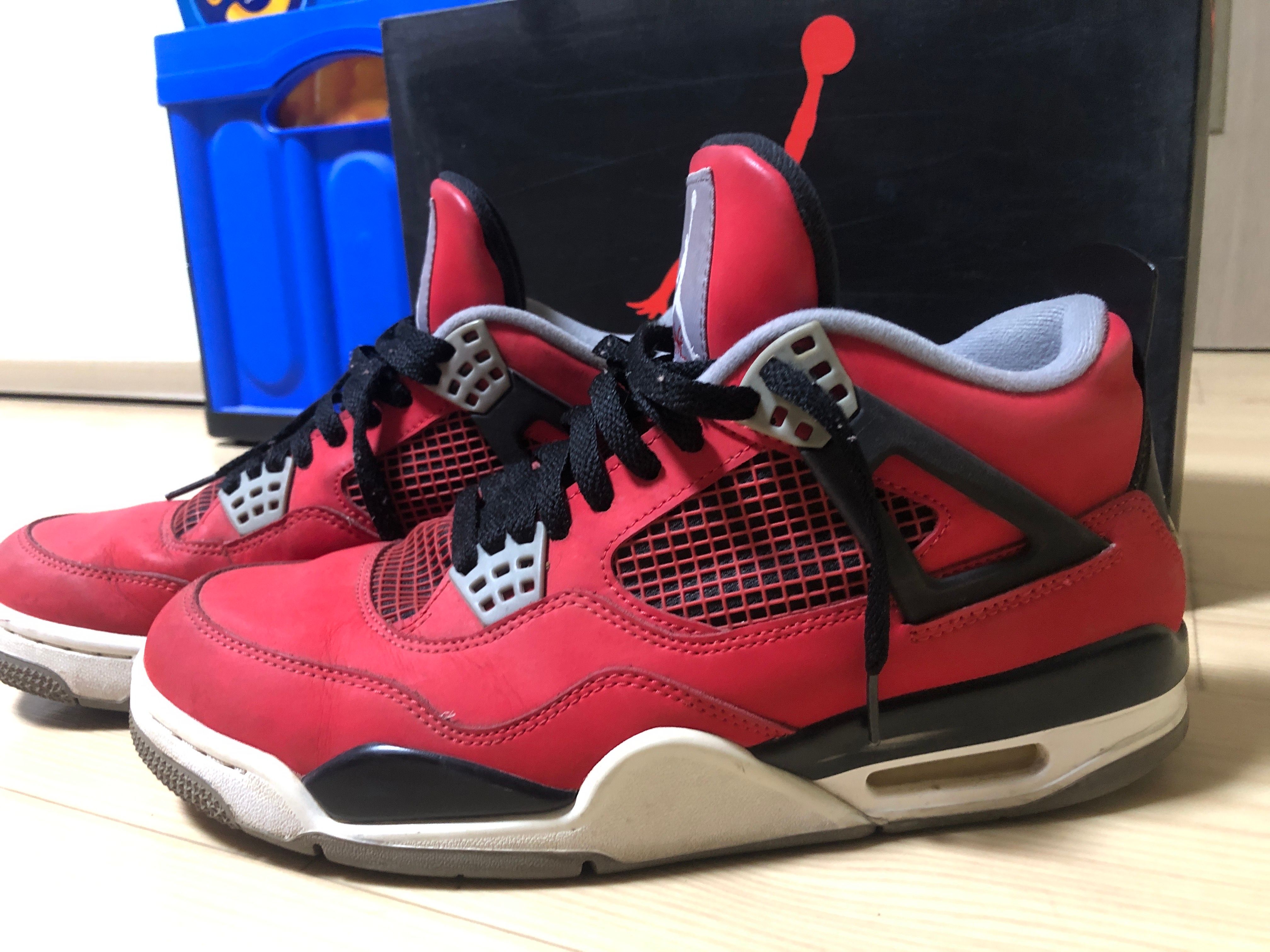 Nike Air Jordan 4 Retro "Toro Bravo"