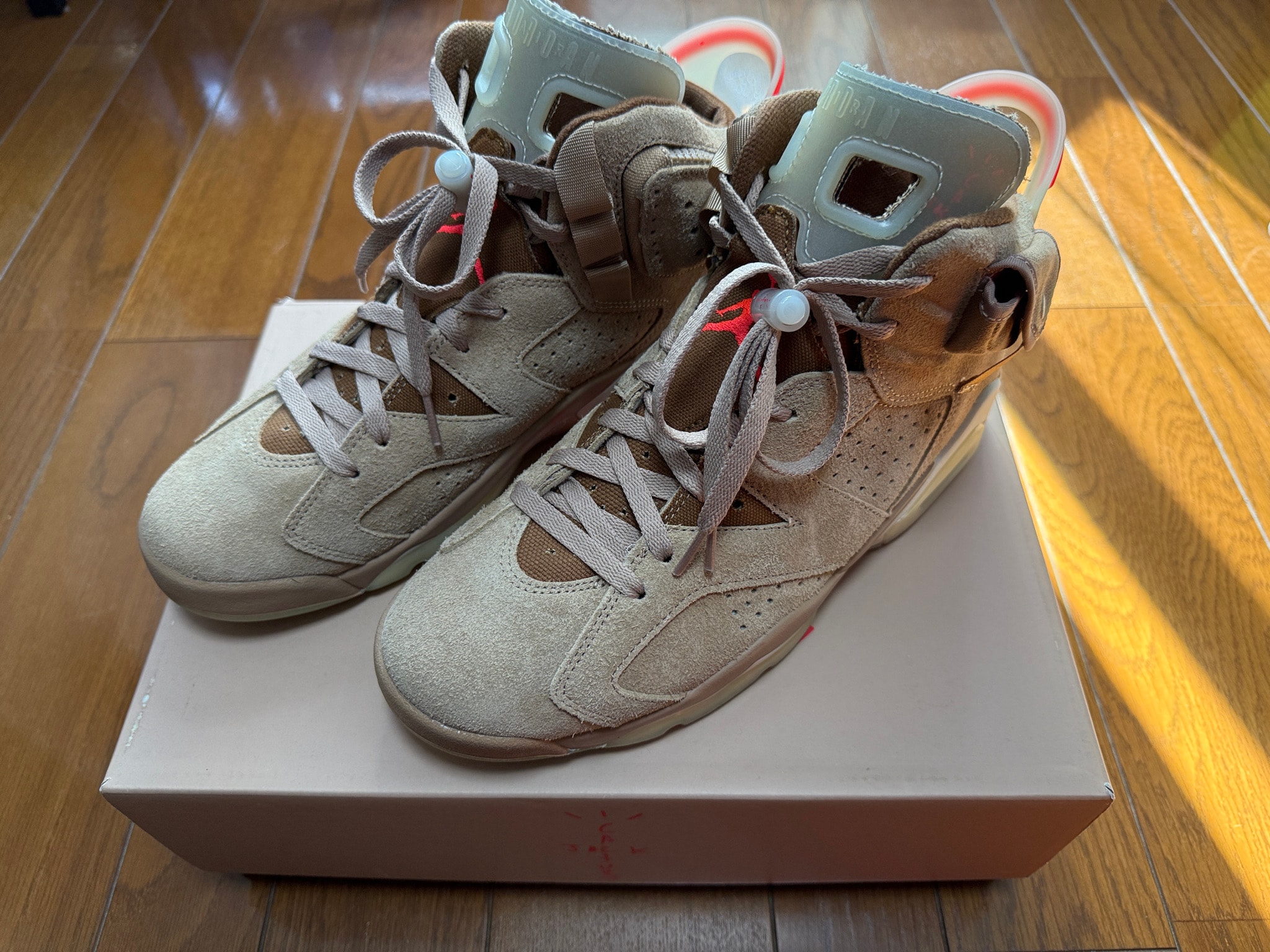 Travis Scott × Nike Air Jordan 6 "British Khaki"