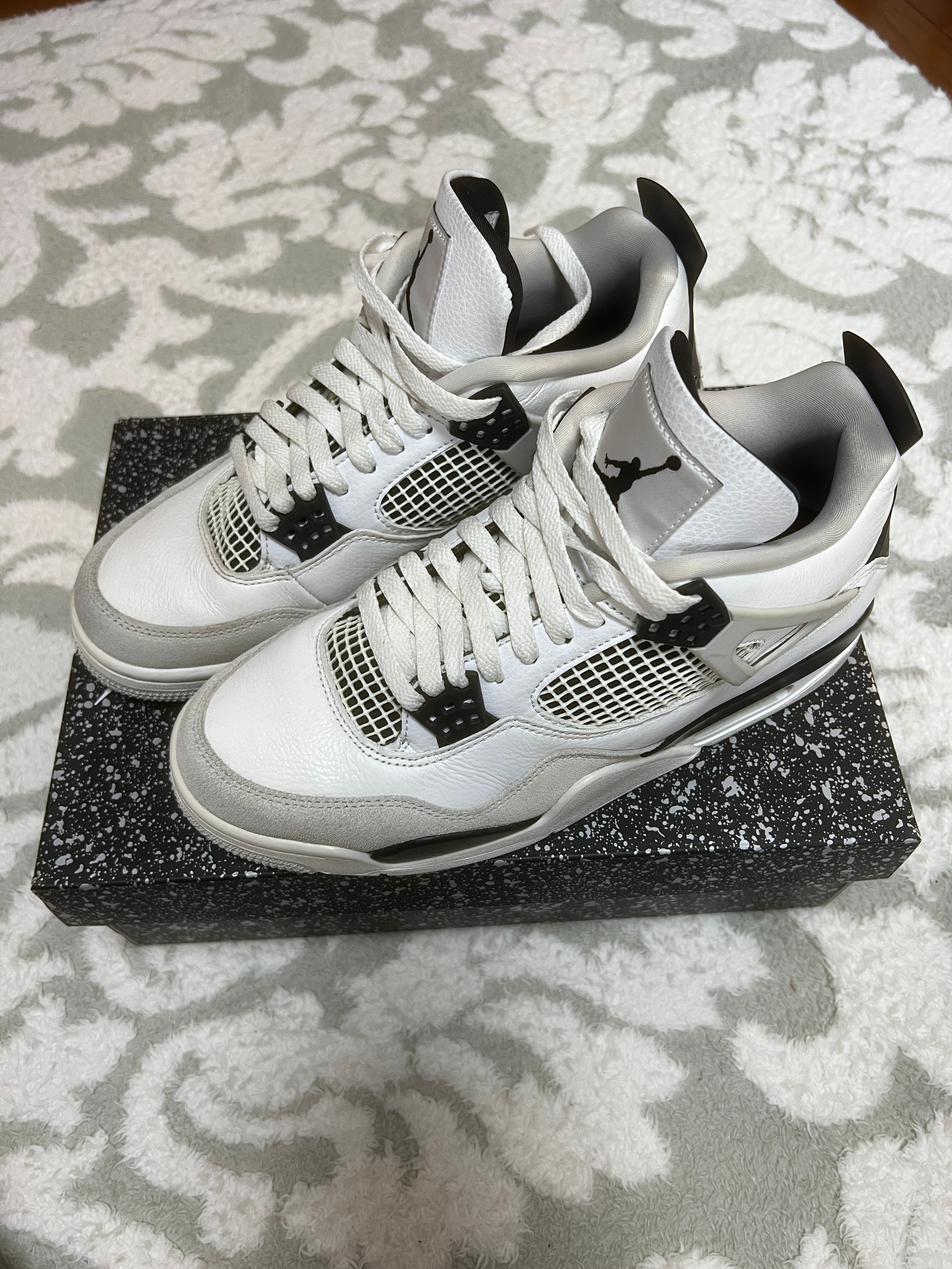 Nike Air Jordan 4 "Military Black"