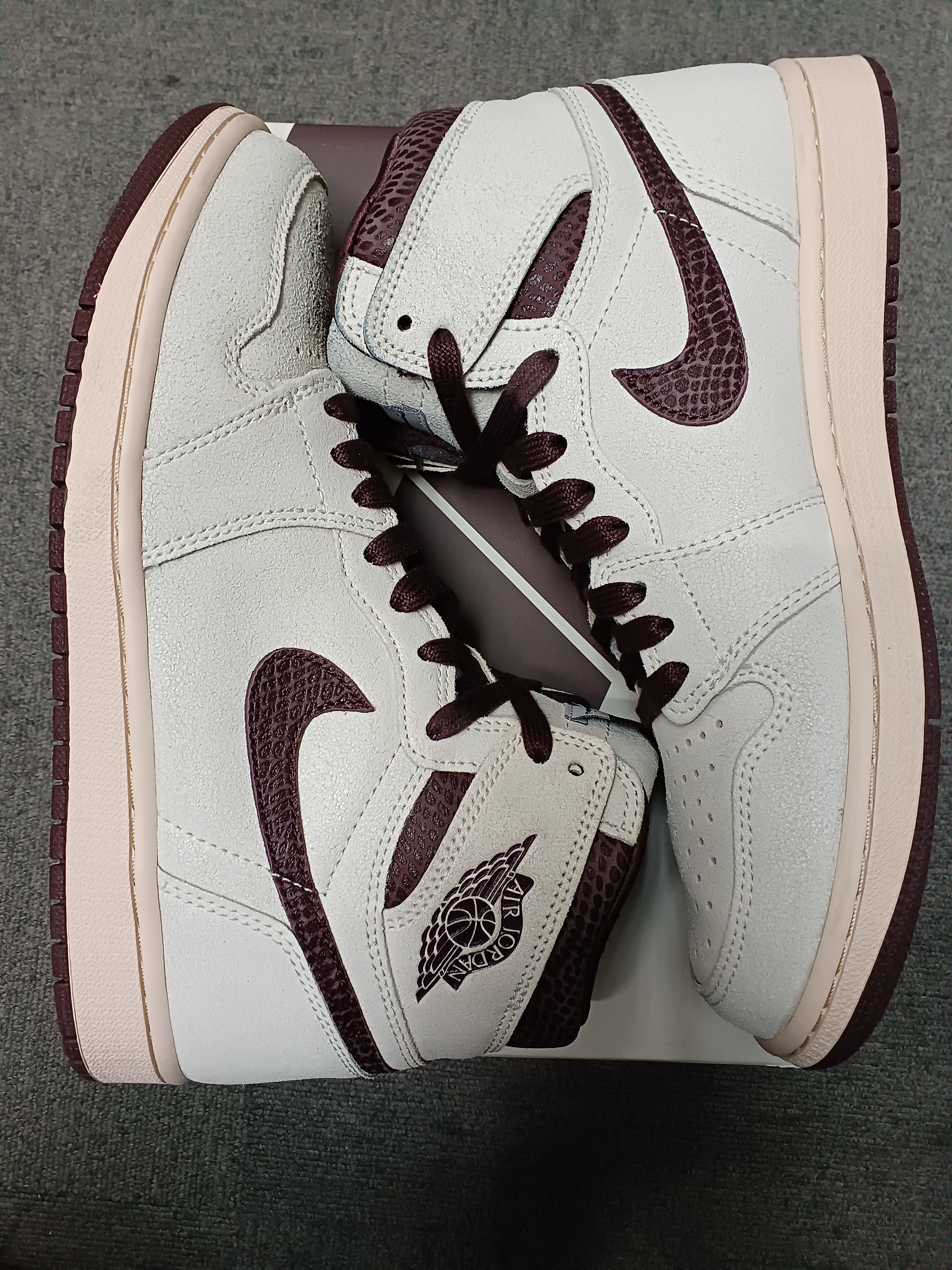 A Ma Maniere × Nike Air Jordan 1 Retro High OG "Sail and Burgundy"