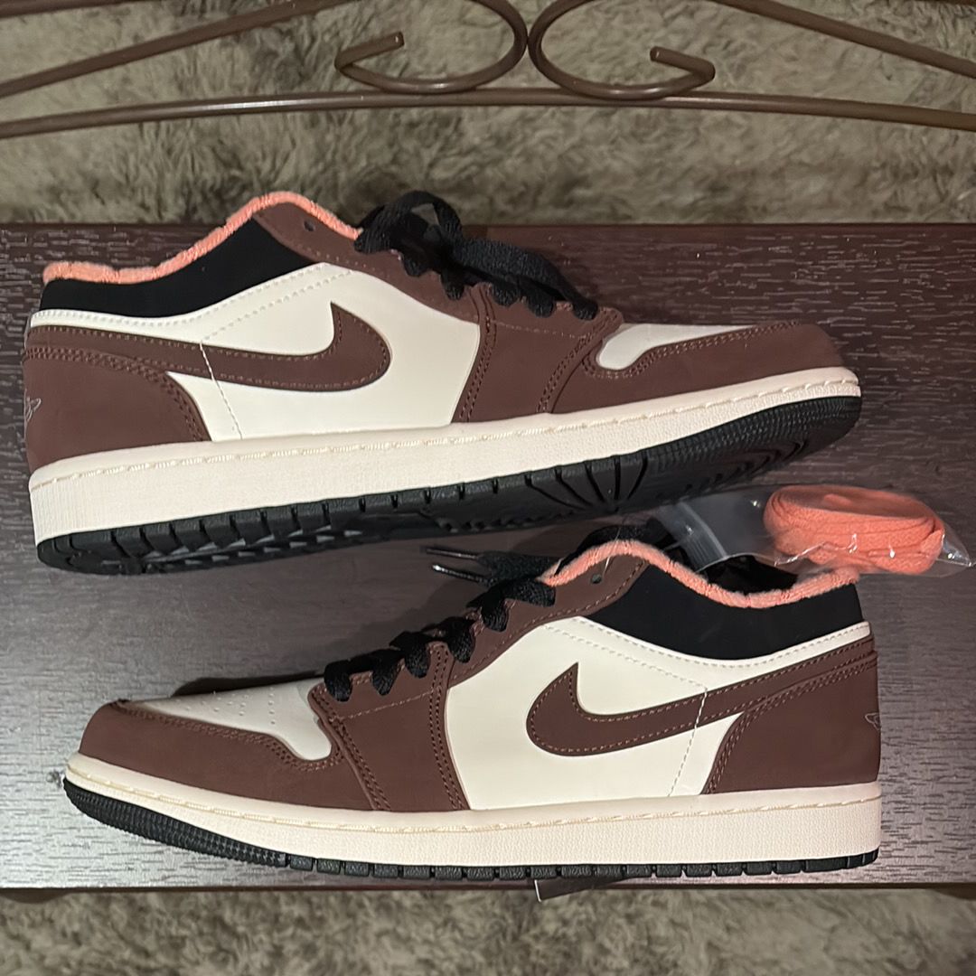 Nike Air Jordan 1 Low SE "Light Chocolate" / "Mocha Brown"