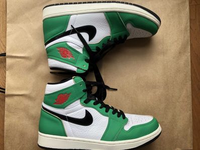 Nike Women's Air Jordan 1 High OG "Lucky Green/White-Sail-Black"