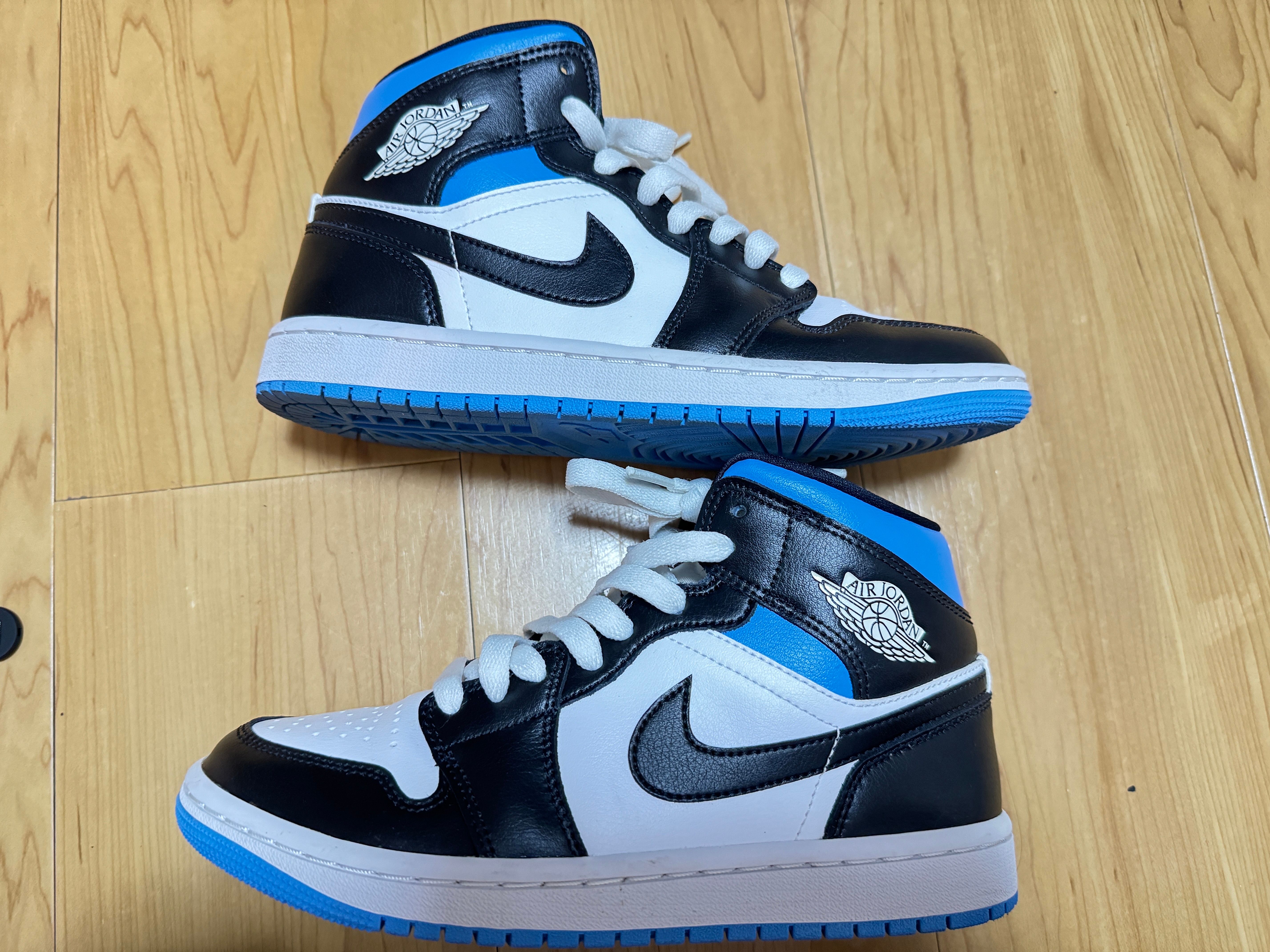 Nike Women's Air Jordan 1 Mid "Black/University Blue"