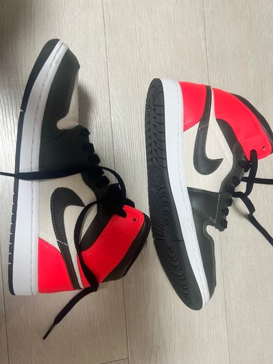 Nike Women's Air Jordan 1 Mid "Light Orewood Brown"