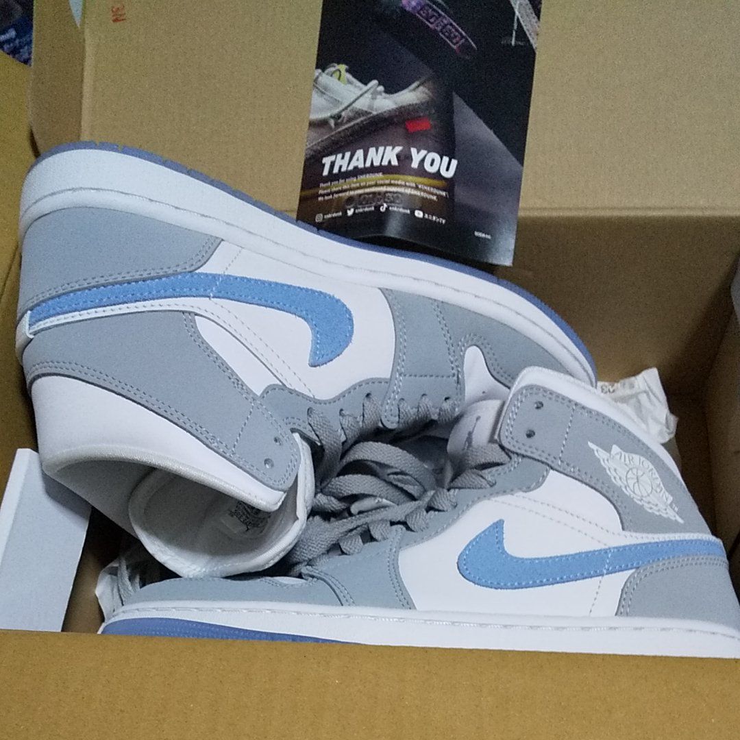 Nike Women's Air Jordan 1 Mid "Wolf Grey"