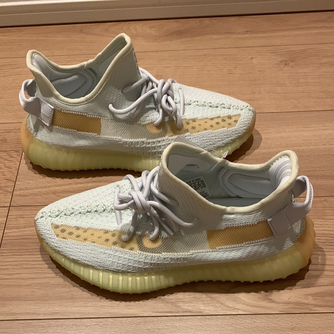 adidas Yeezy Boost 350 V2 "Hyperspace"