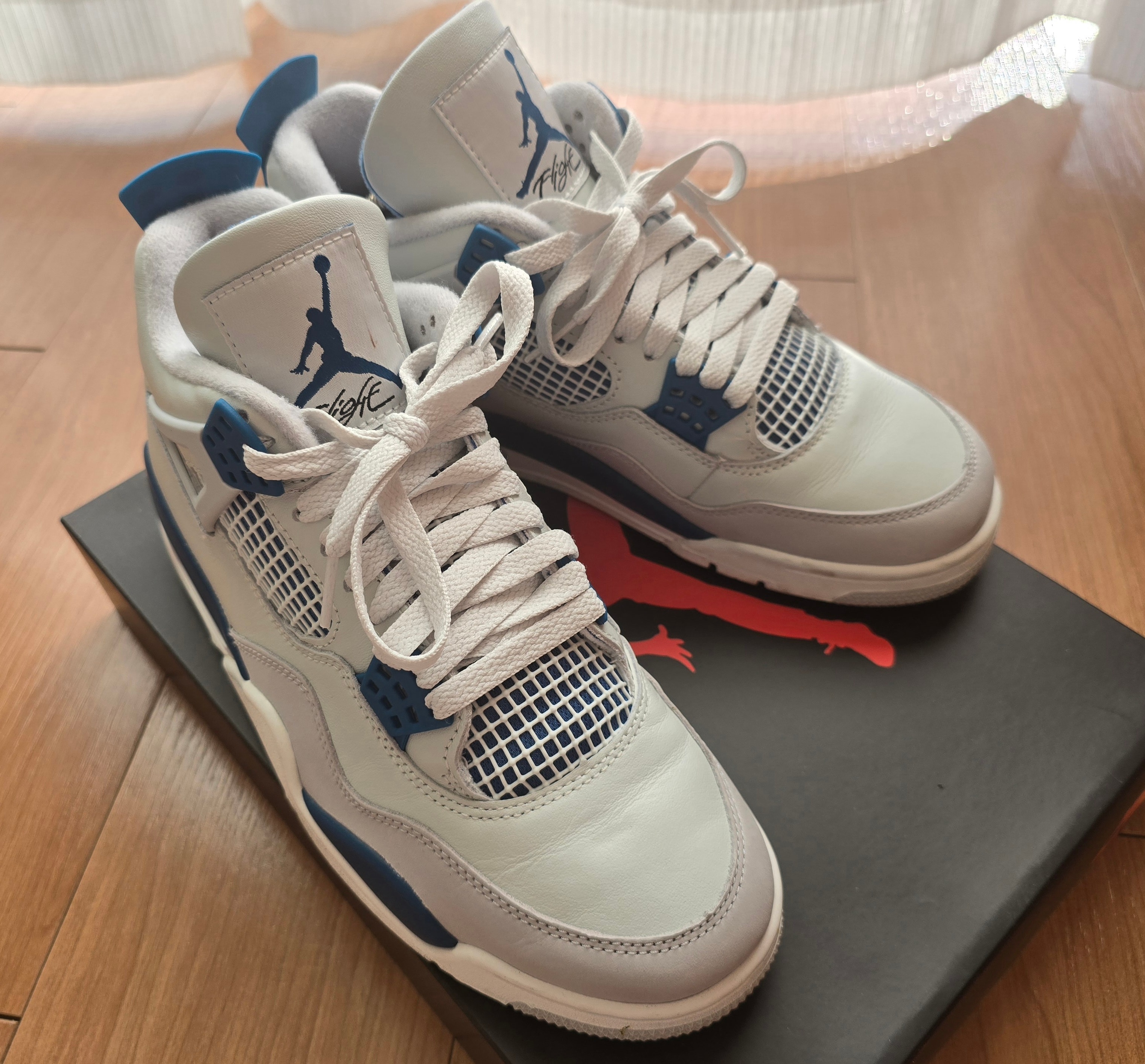 Nike Air Jordan 4 Retro "Industrial Blue"