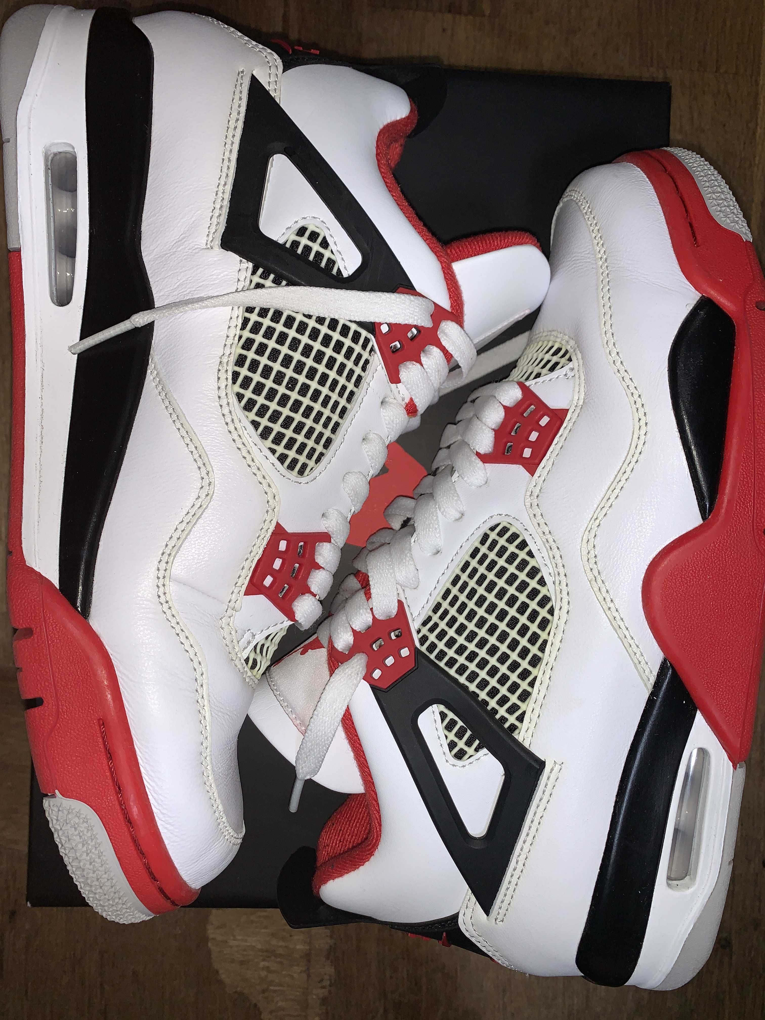 Nike Air Jordan 4 Retro OG "Fire Red" (2020)