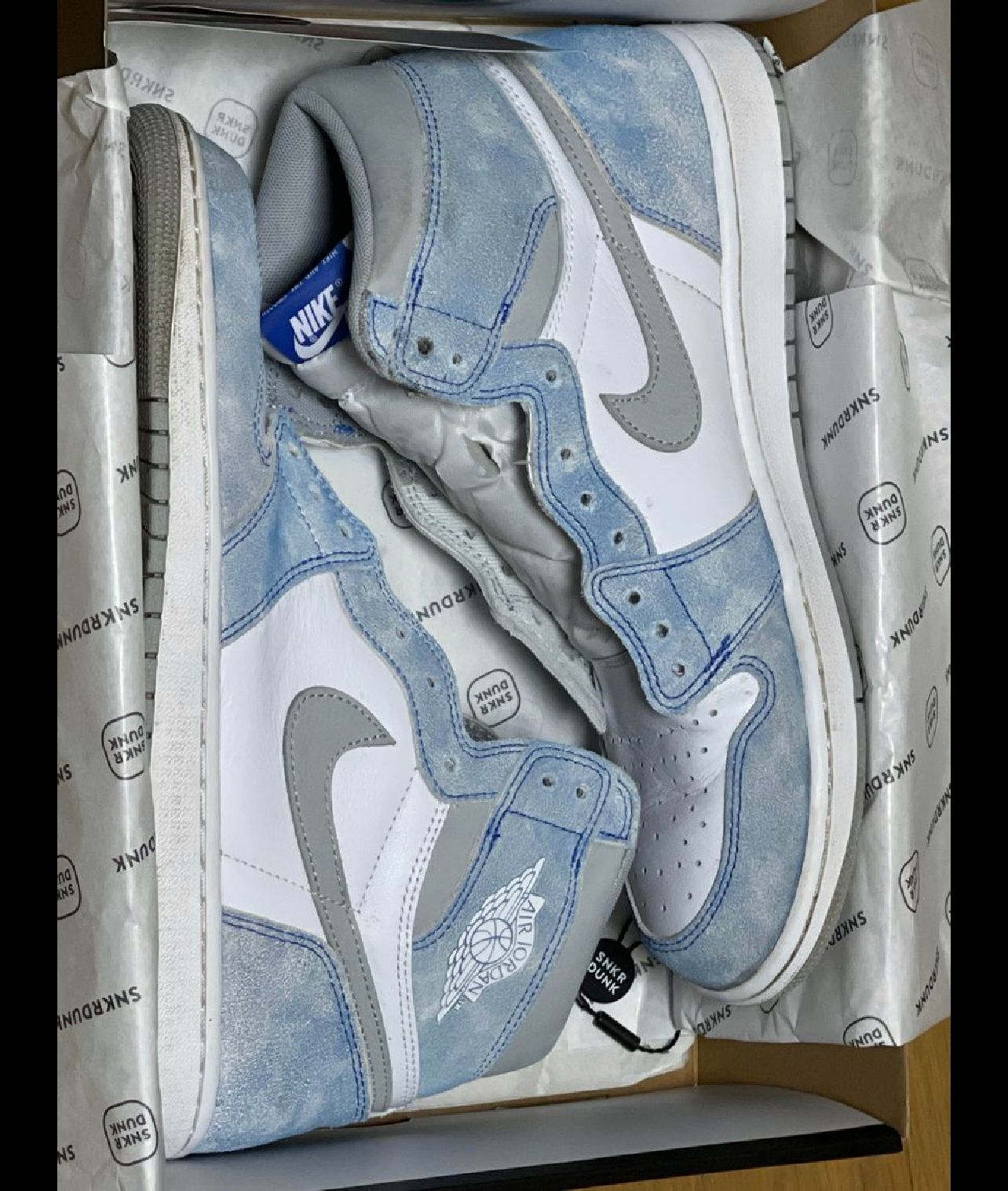 Nike Air Jordan 1 High OG "Hyper Royal"