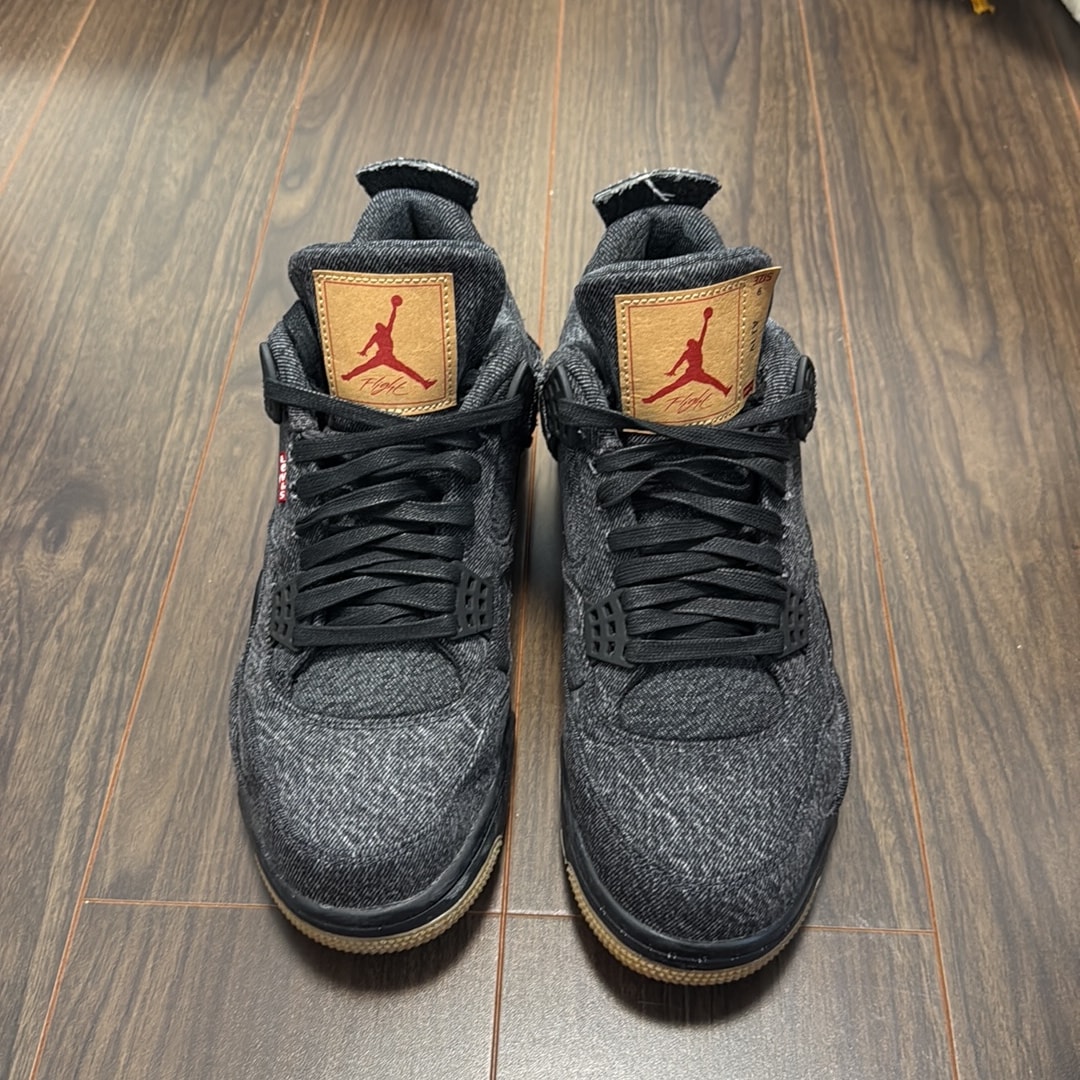 Nike × Levi's Air Jordan 4 "Black Denim" (LEVIS Tab)